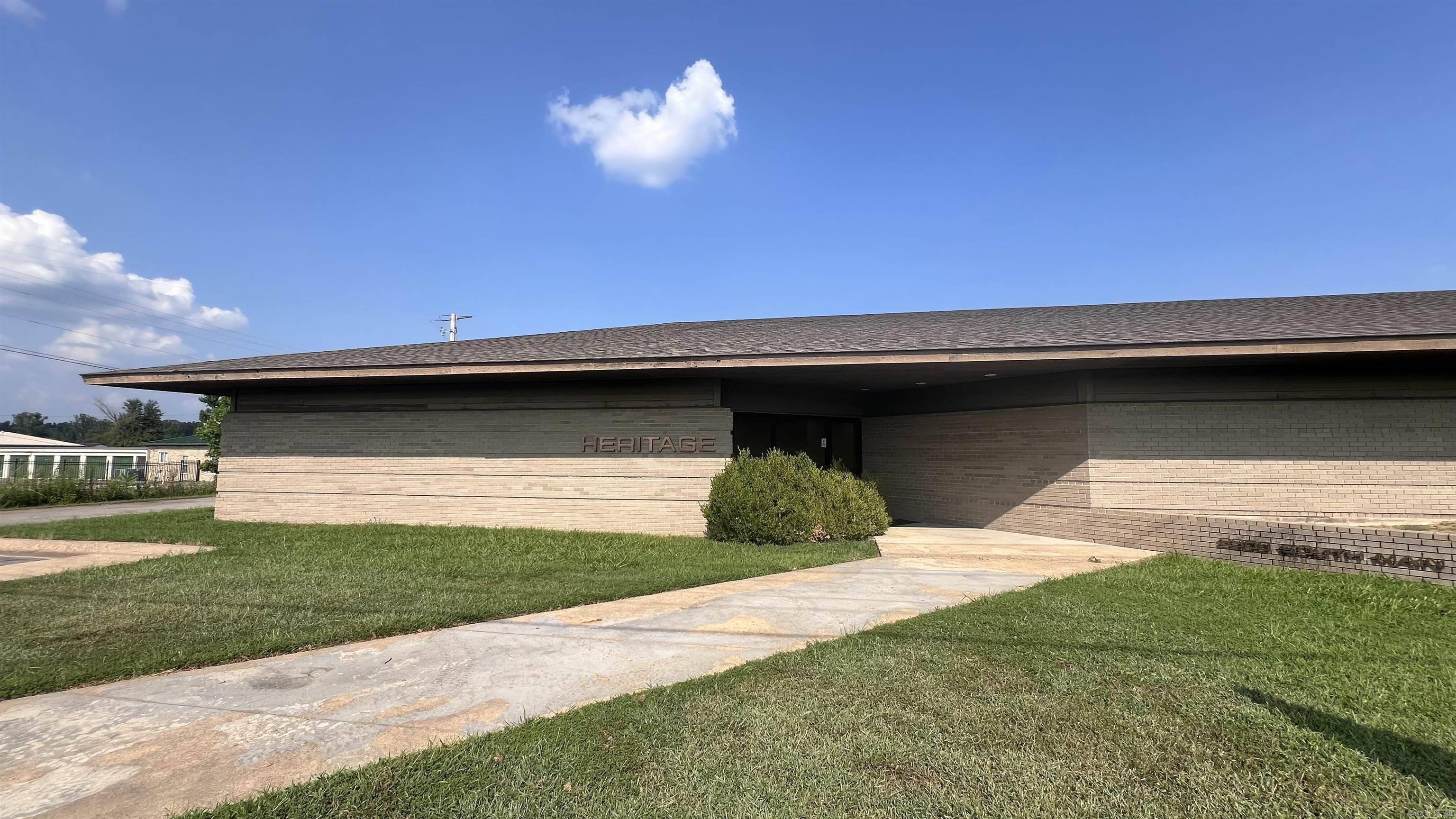 Searcy, AR 72143,2900 S Main Street