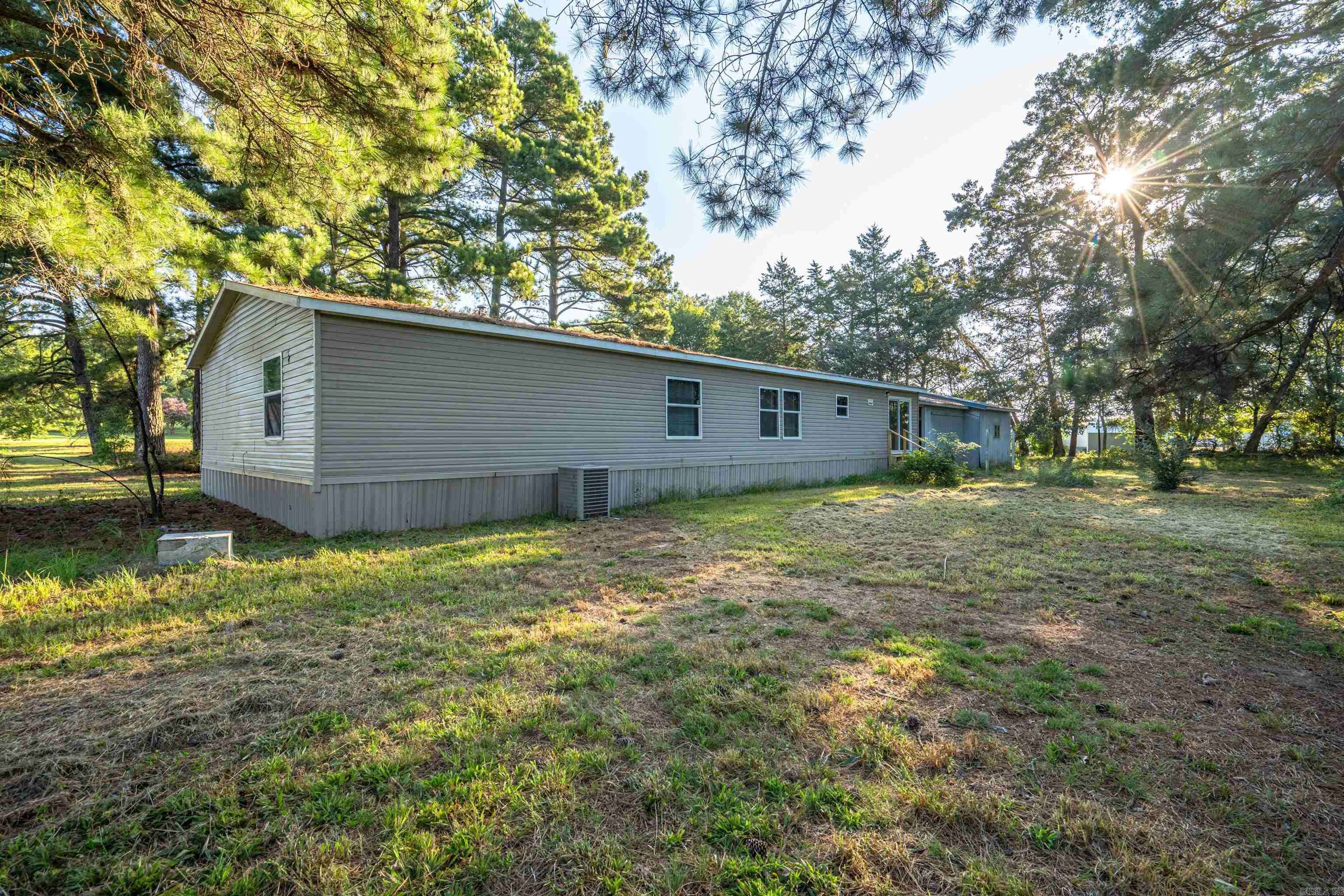 Morrilton, AR 72110,182 Sardis Road