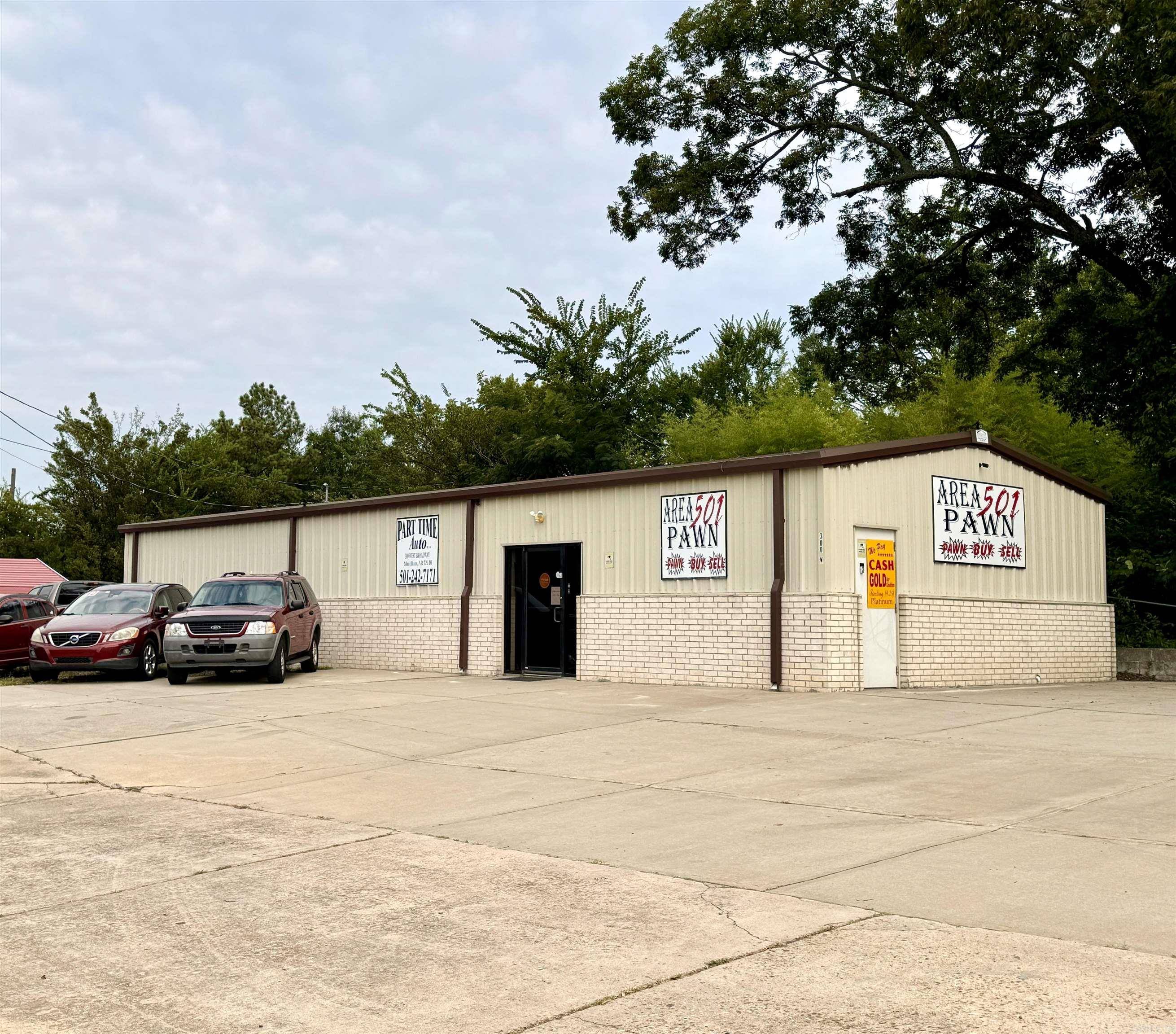 Morrilton, AR 72110,300 W Broadway Street