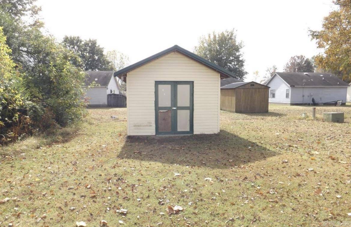 Trumann, AR 72472,208 Jennifer St