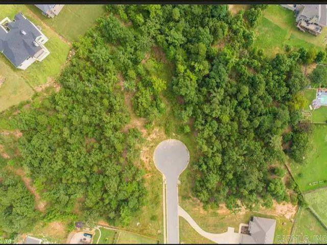 Maumelle, AR 72113,2 Seneca Cove