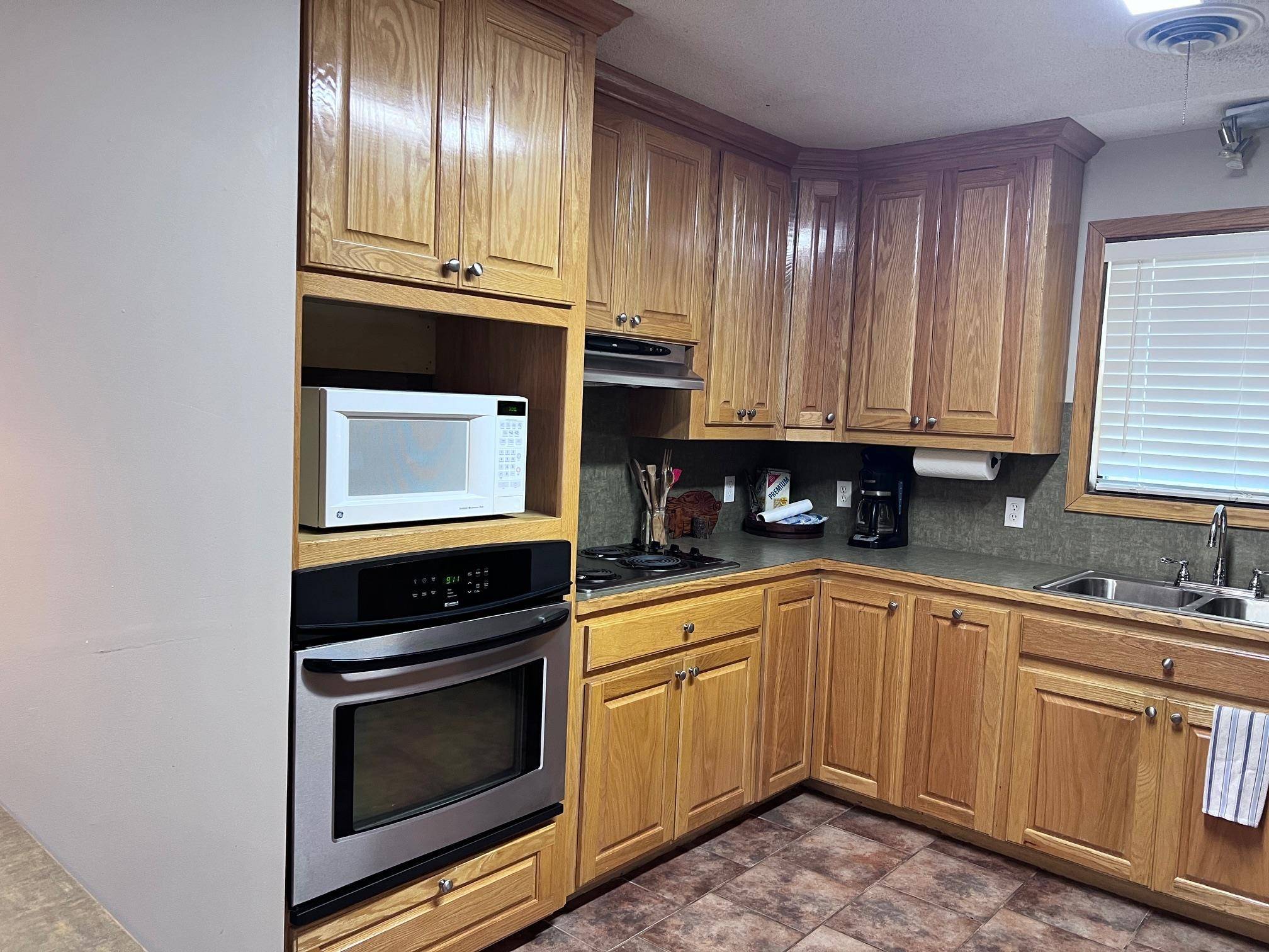 Mountain View, AR 72560,236 N Riverview Lane