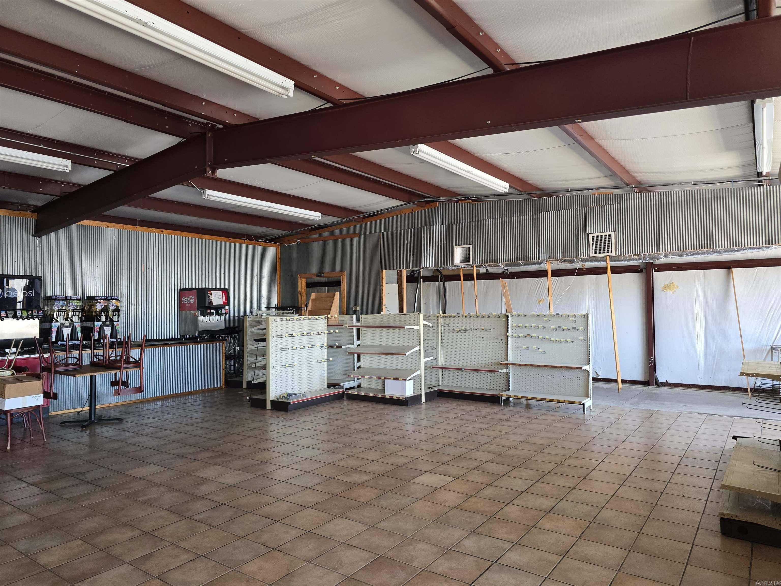 Damascus, AR 72039,16508 S Hwy 65