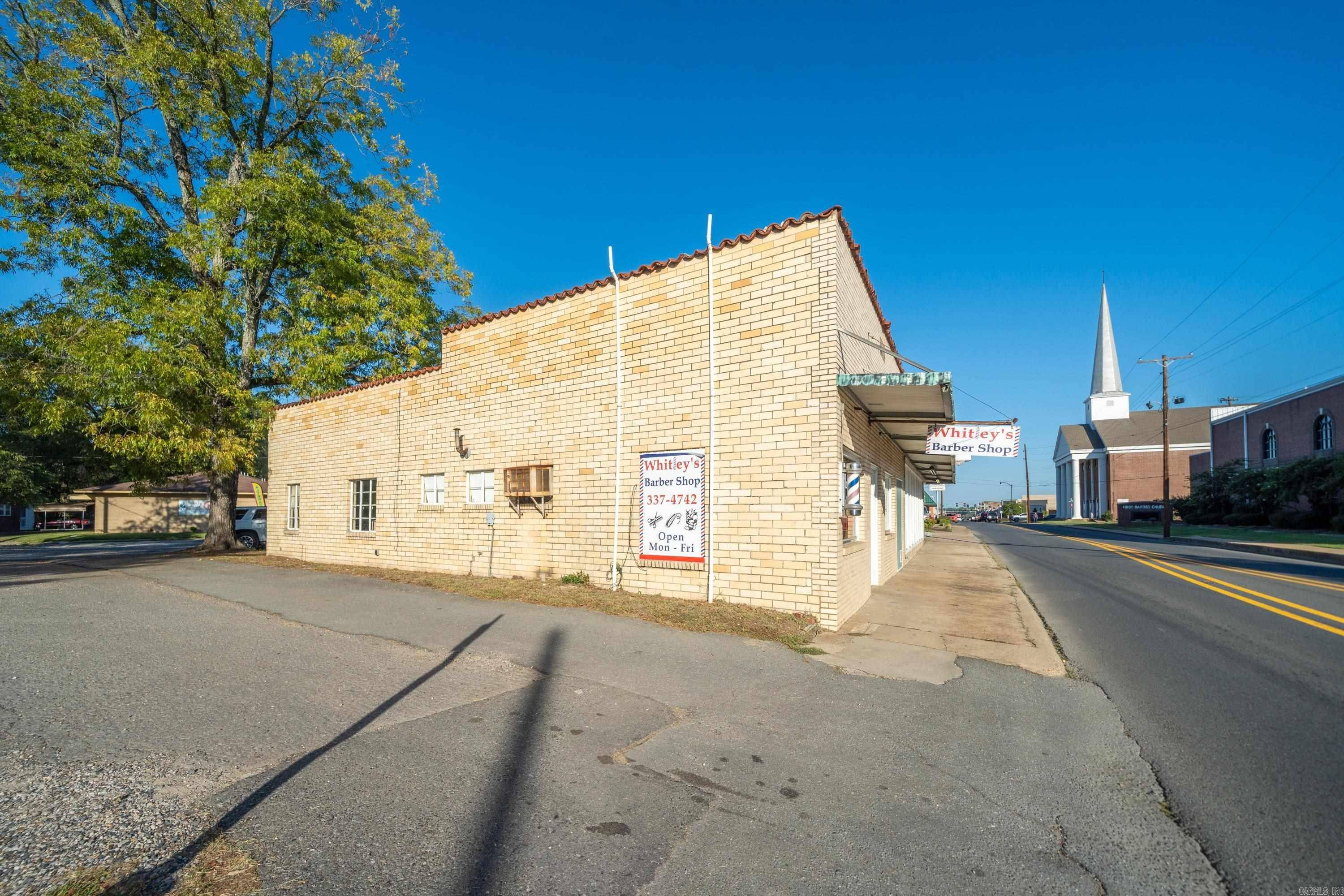 Malvern, AR 72104,920 & 930 S Main Street