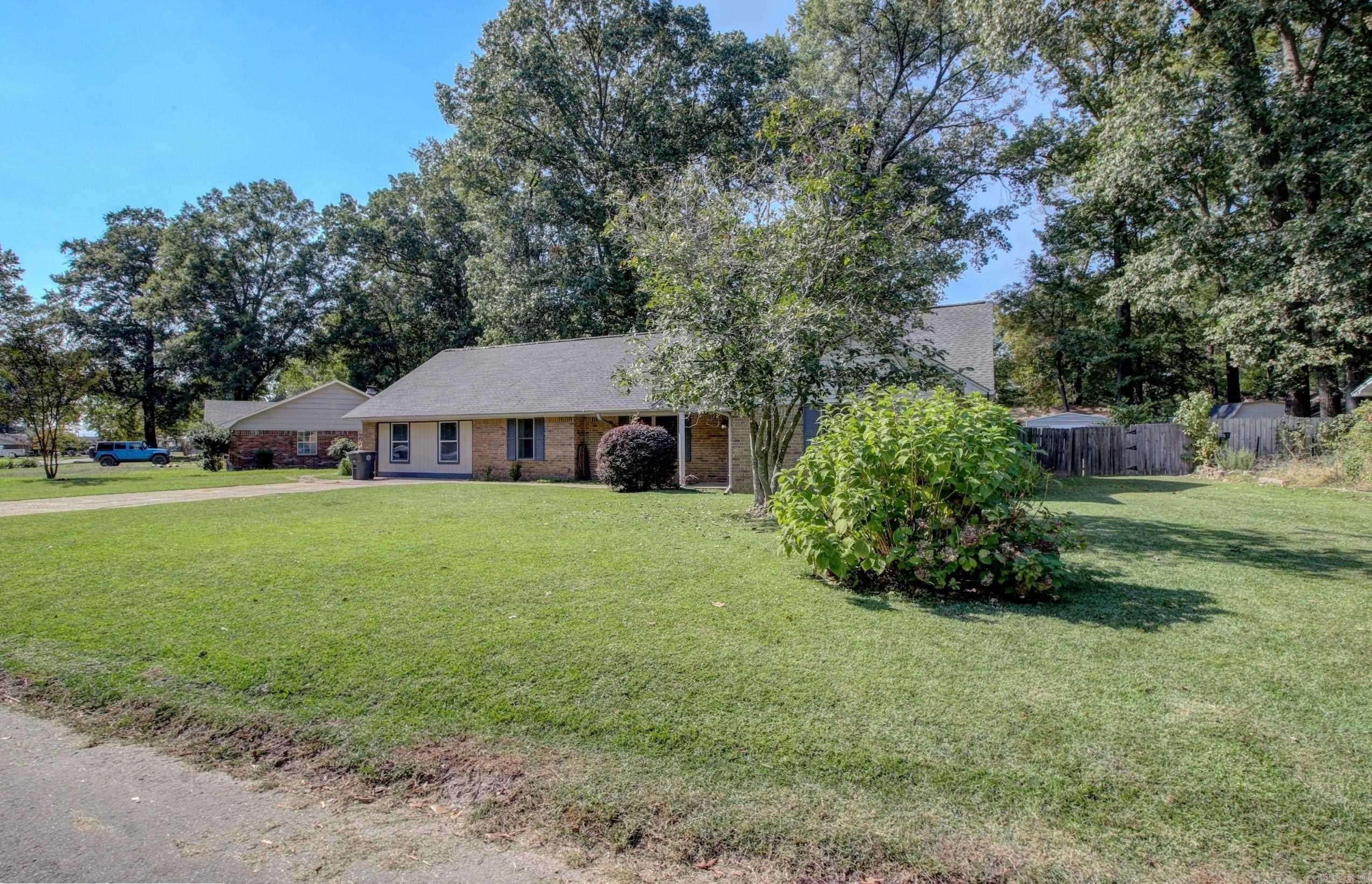 Searcy, AR 72143,206 Indian Trail