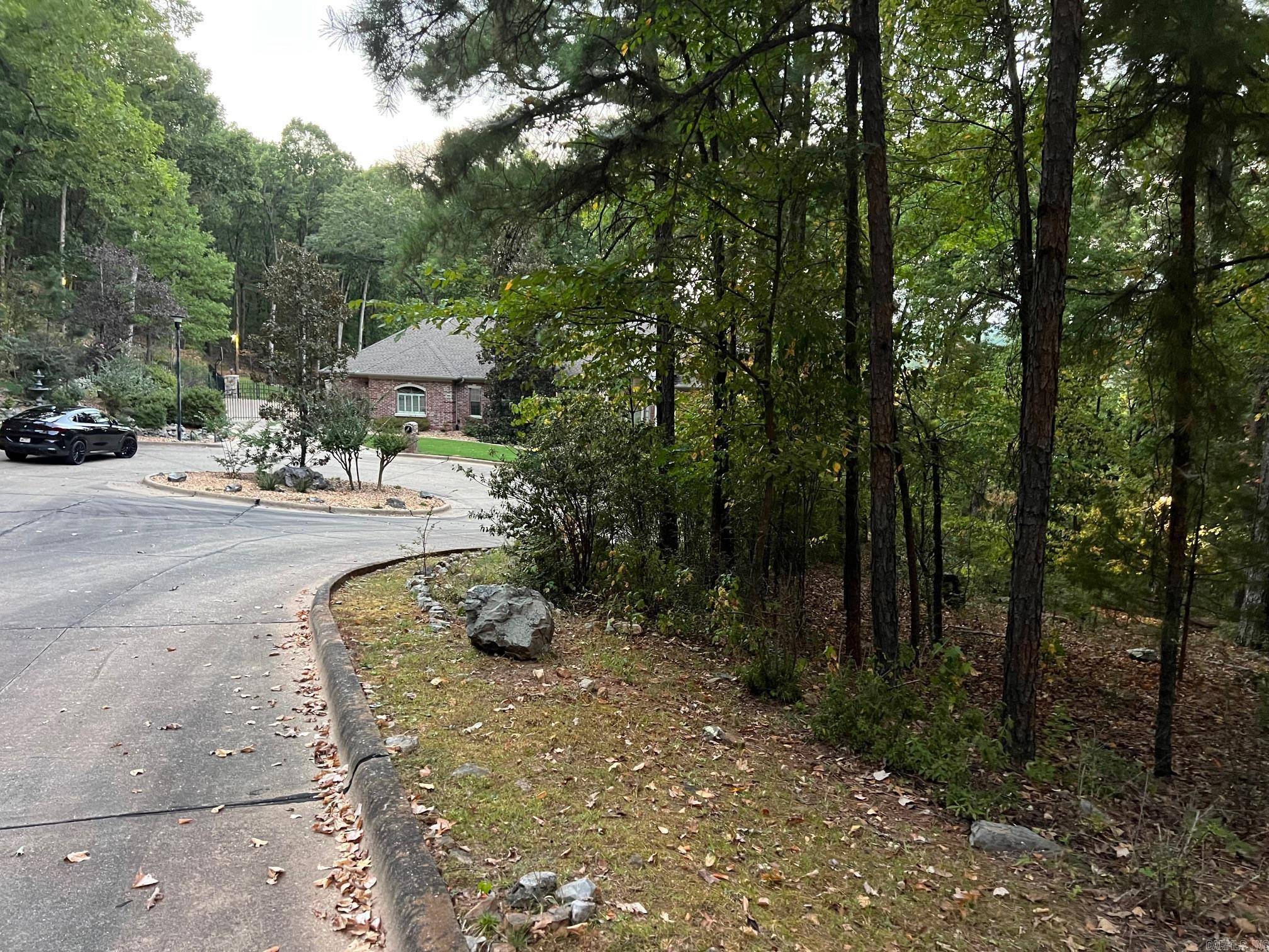 Little Rock, AR 72212,11 Mountain View Court