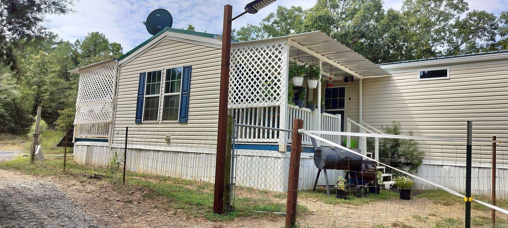 Boles, AR 72926,19775 Hwy 71