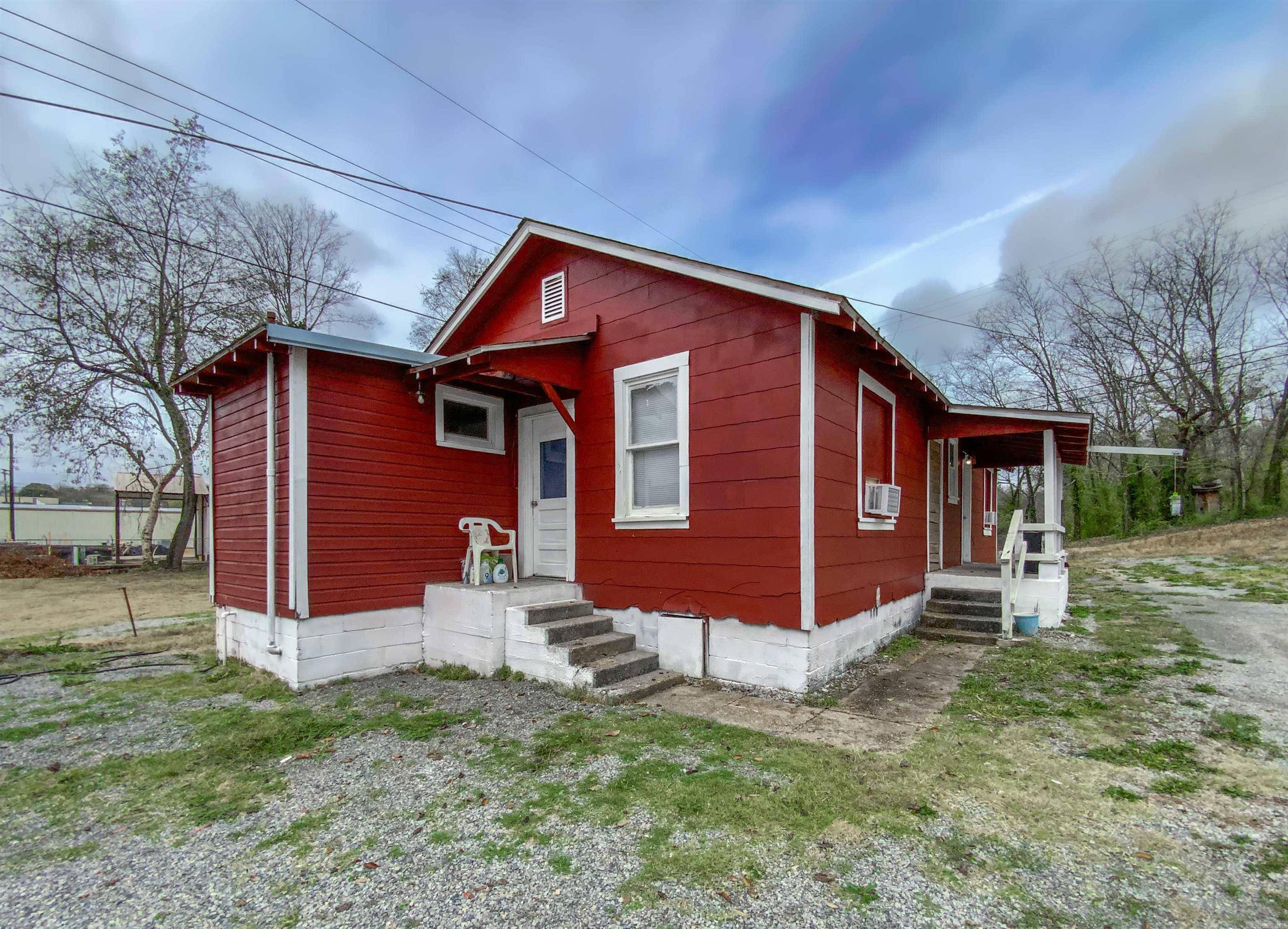 Yellville, AR 72687,362 Fallen Ash Road