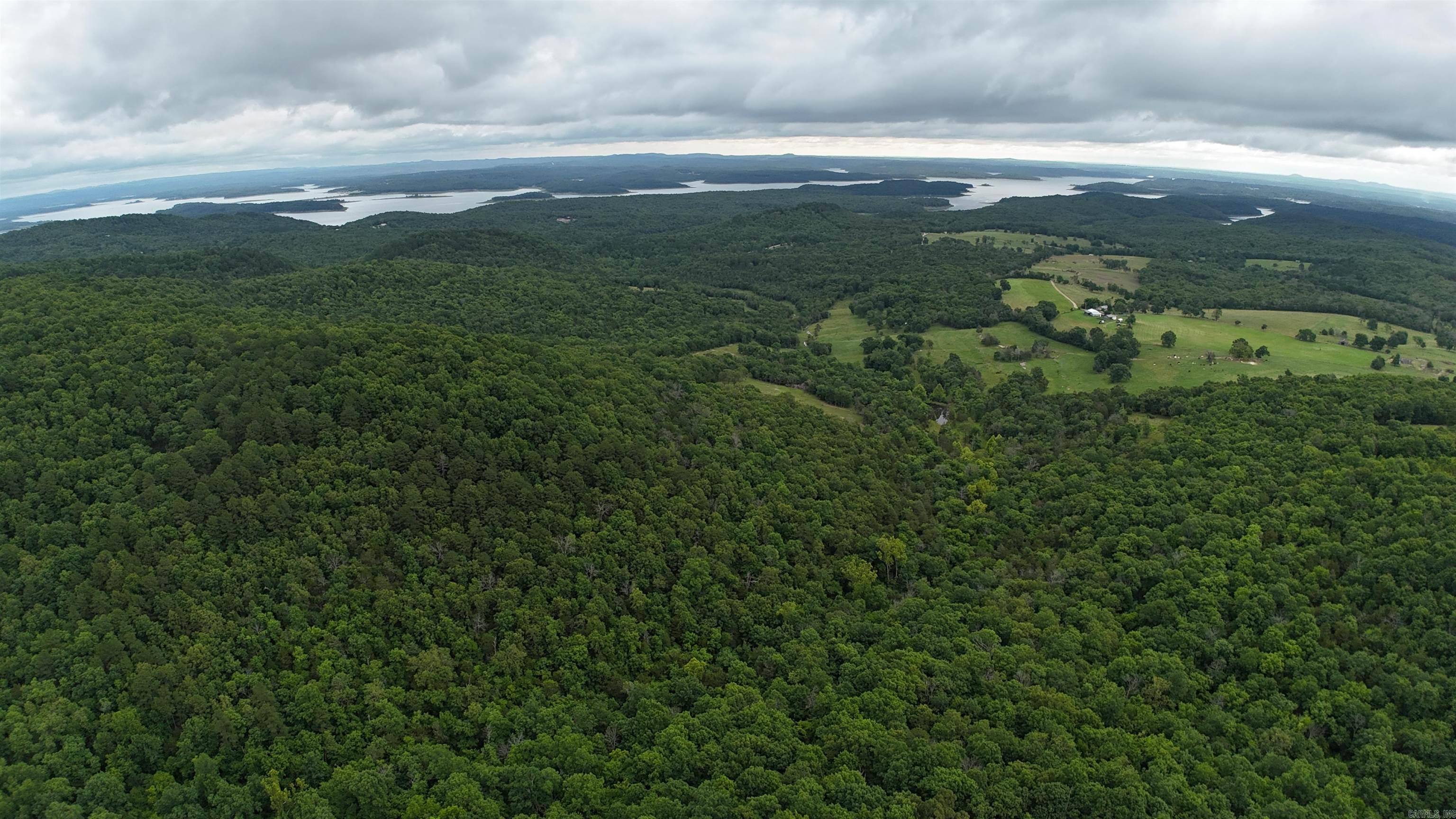 Yellville, AR 72687,566-00005-000 Emerald Hills