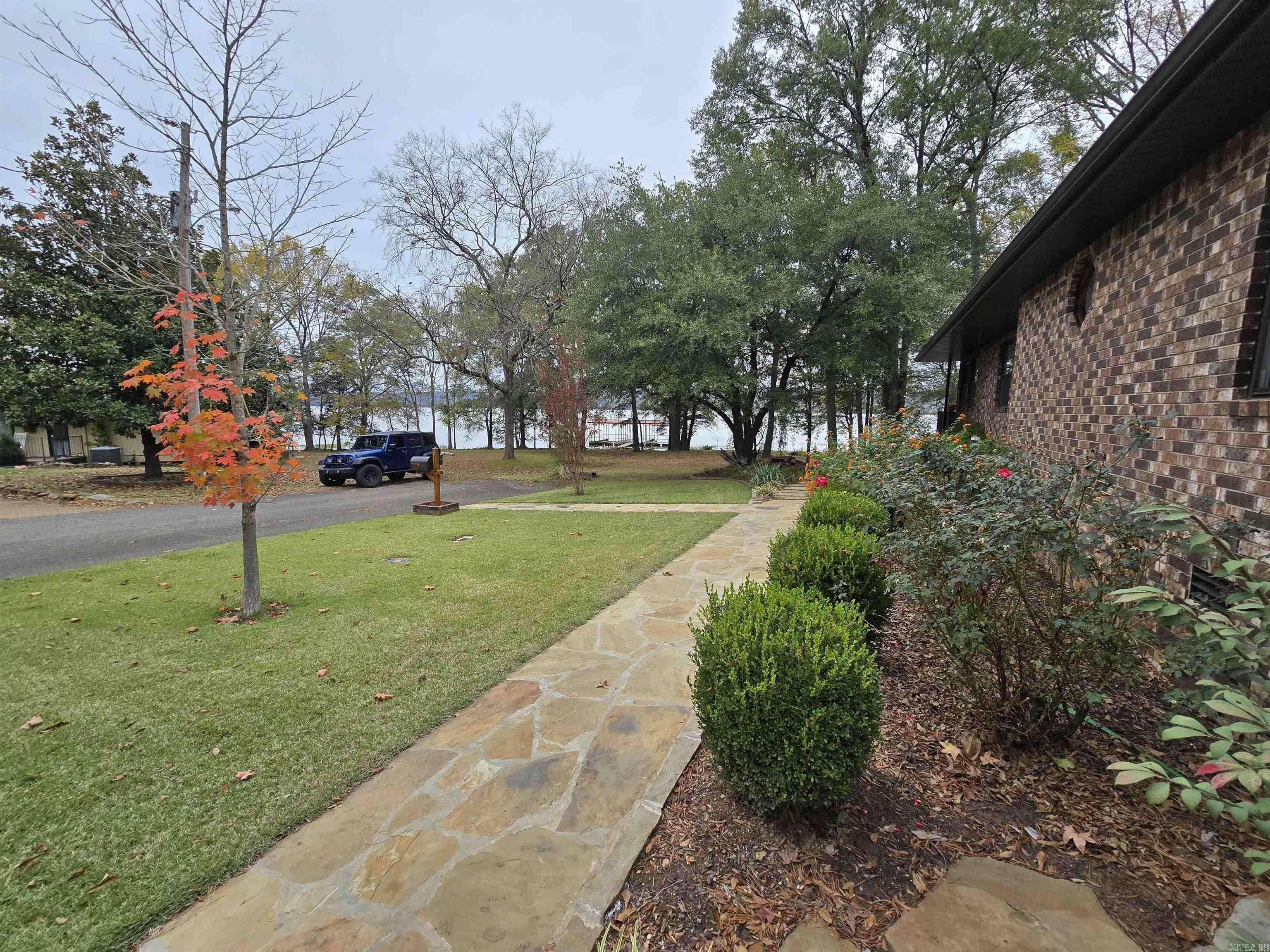 Russellville, AR 72802,112 Lake Shore