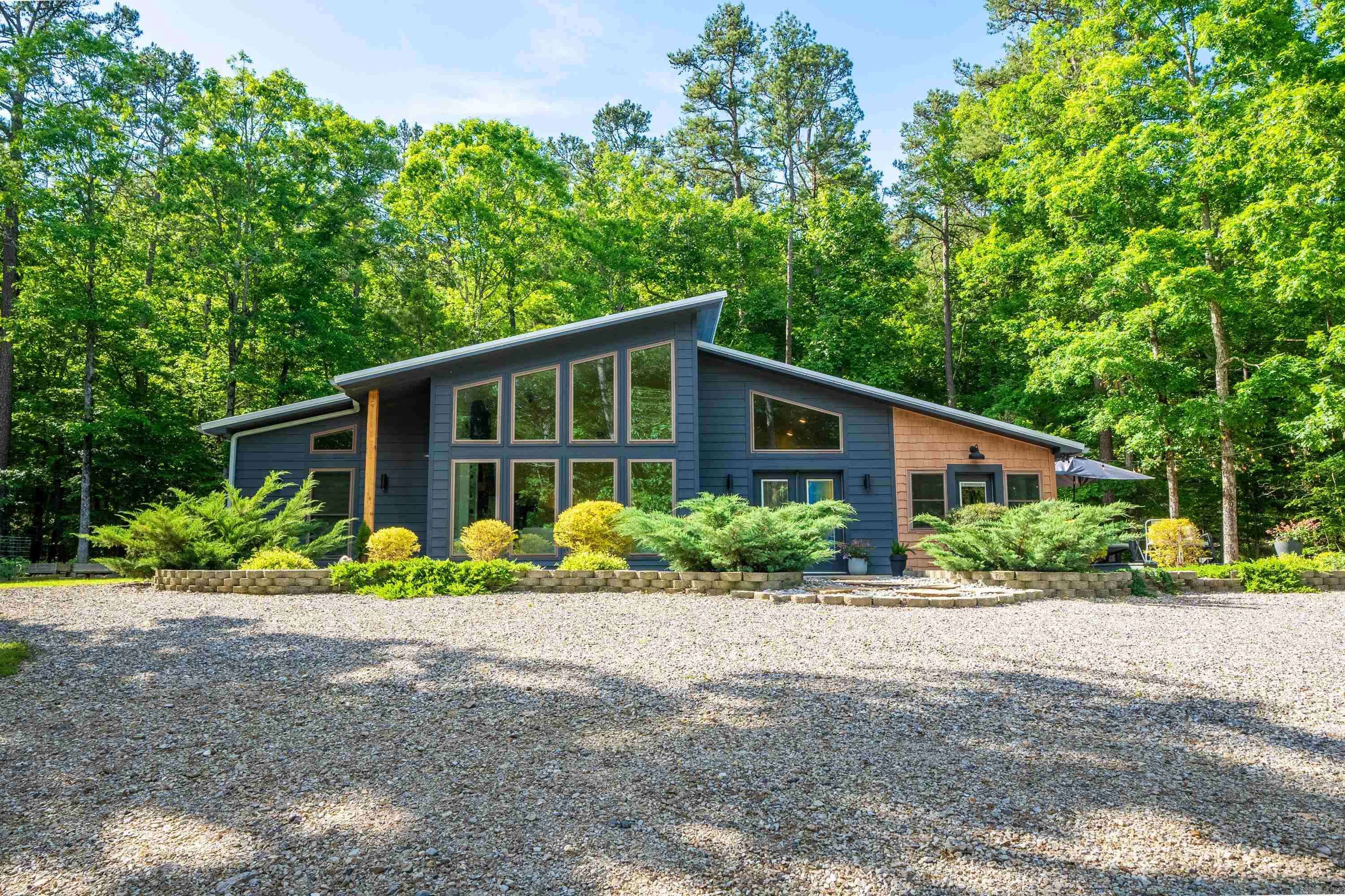 Royal, AR 71968,9048 Albert Pike