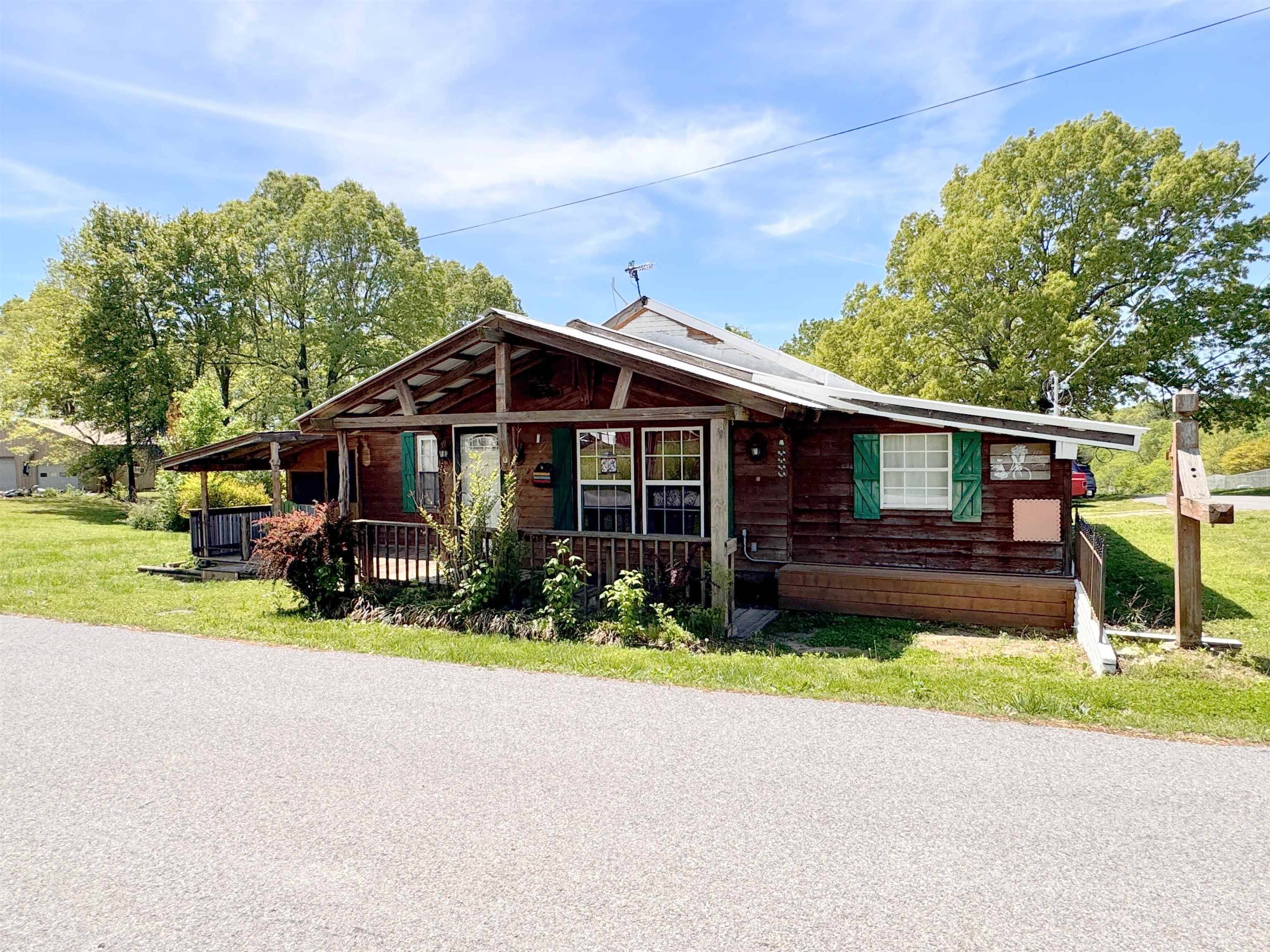 Oxford, AR 72565,130 Telephone Road