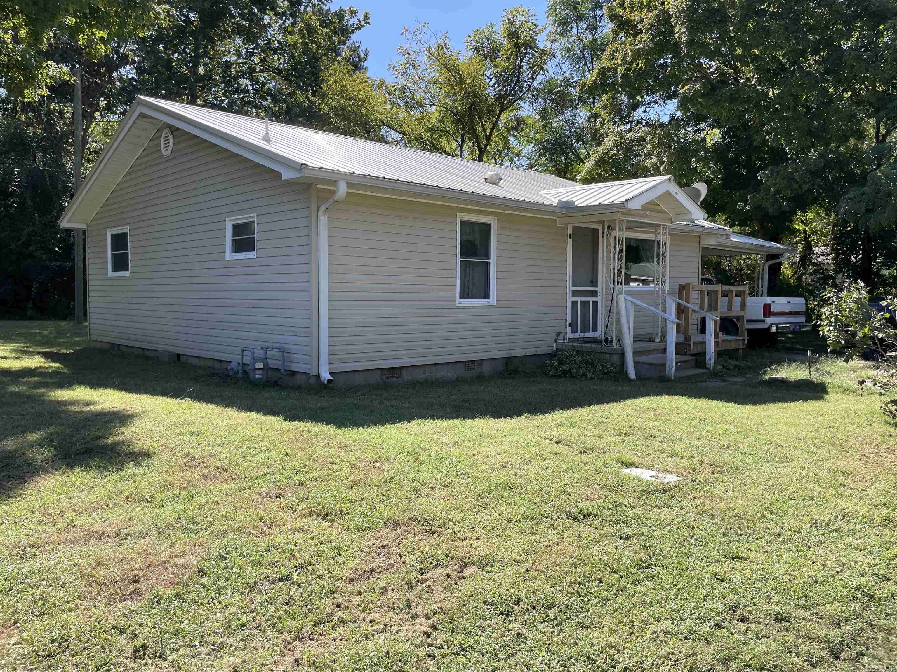 Heber Springs, AR 72543,805 South St