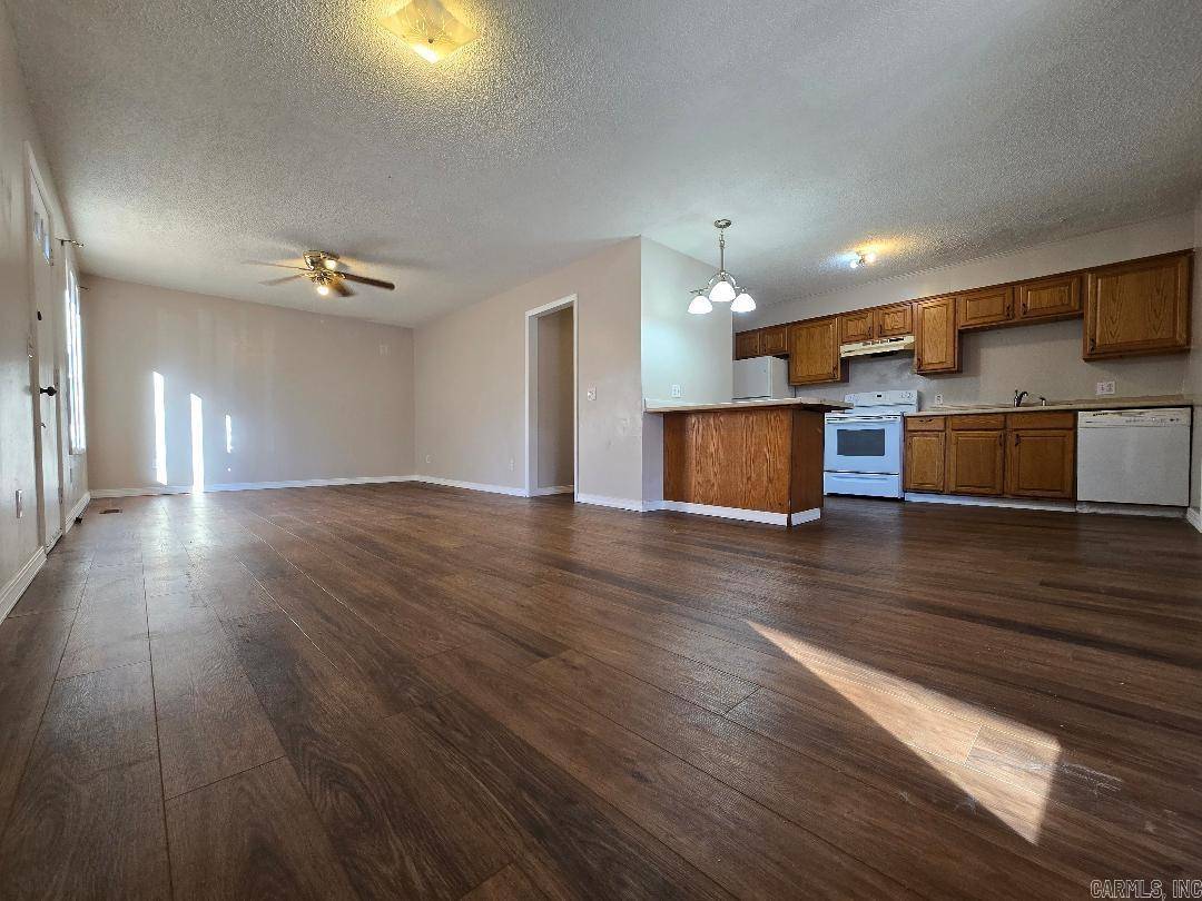 South Side, AR 72501,Address not disclosed