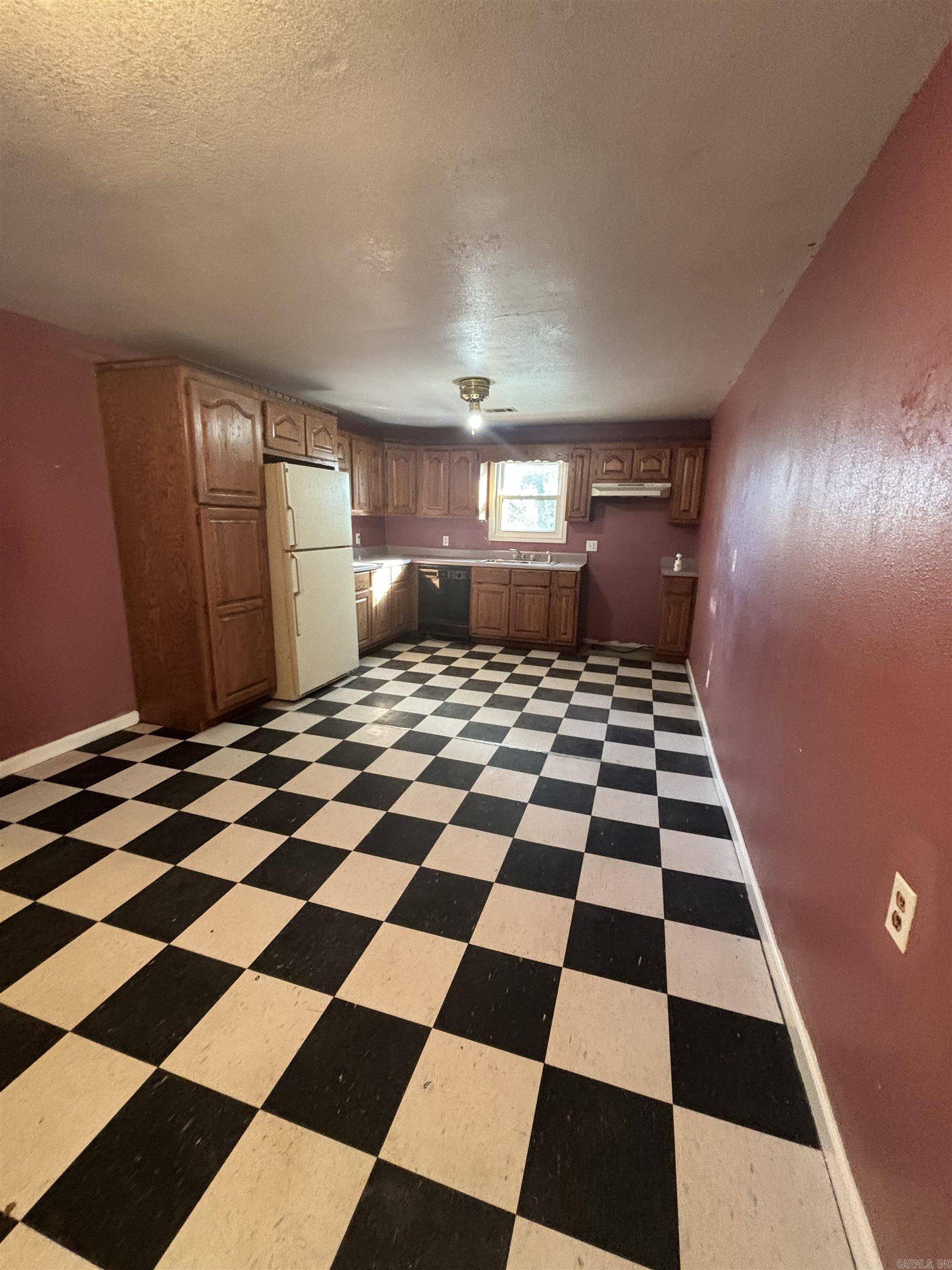 Marmaduke, AR 72443,209 S 2nd Street