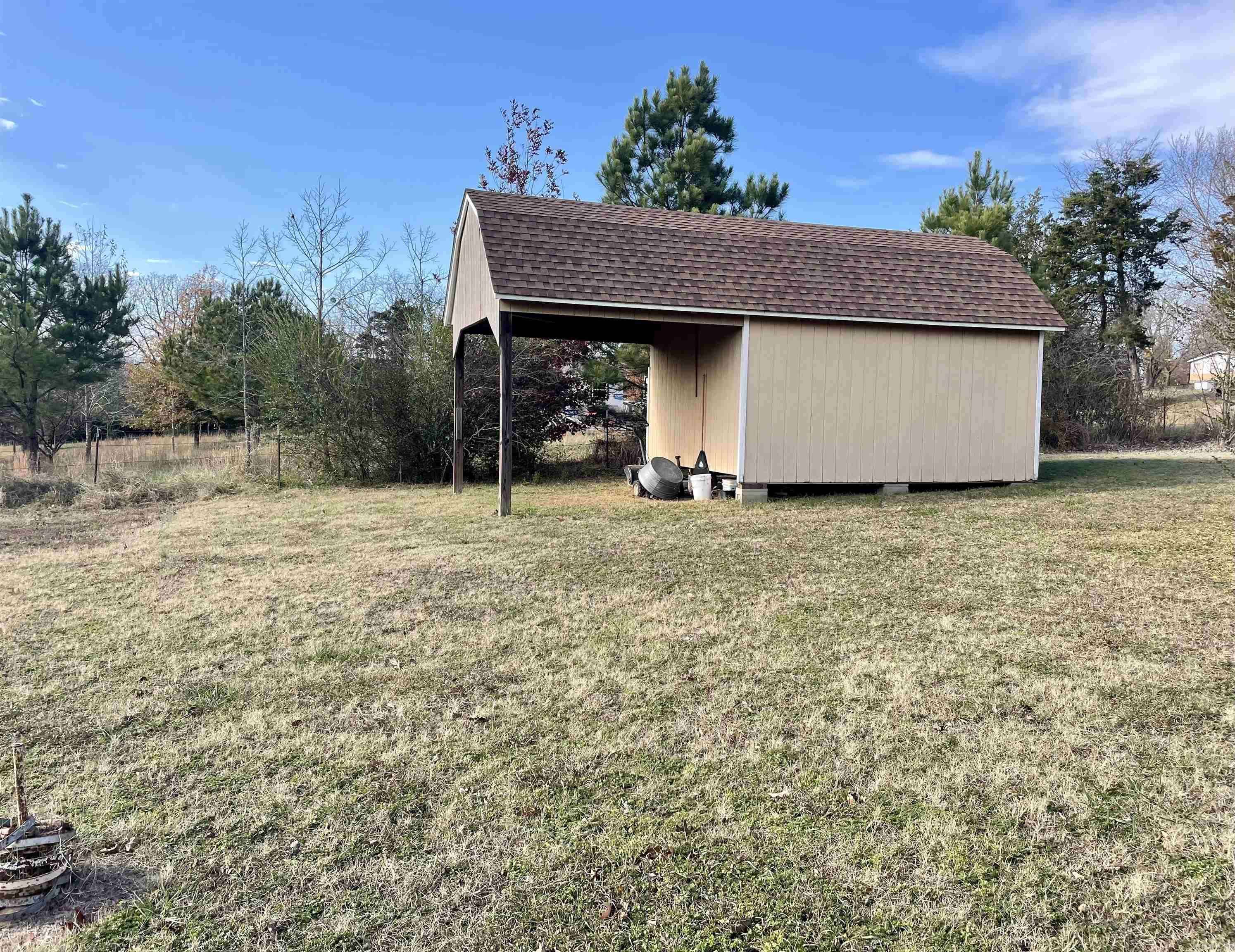 Mountain View, AR 72560,1000 Clarence St Street