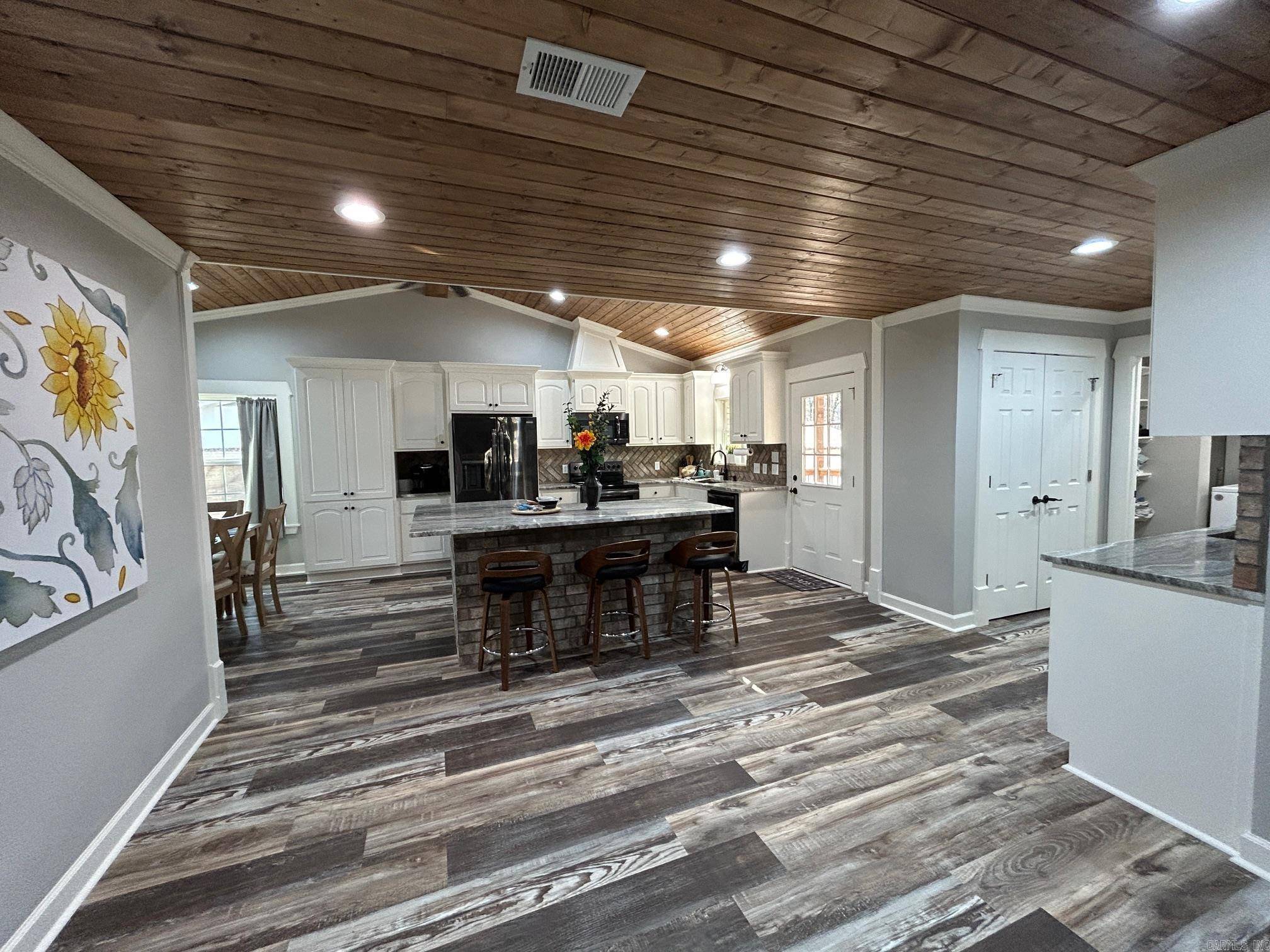 Heber Springs, AR 72543,1001 Blackoak Lane