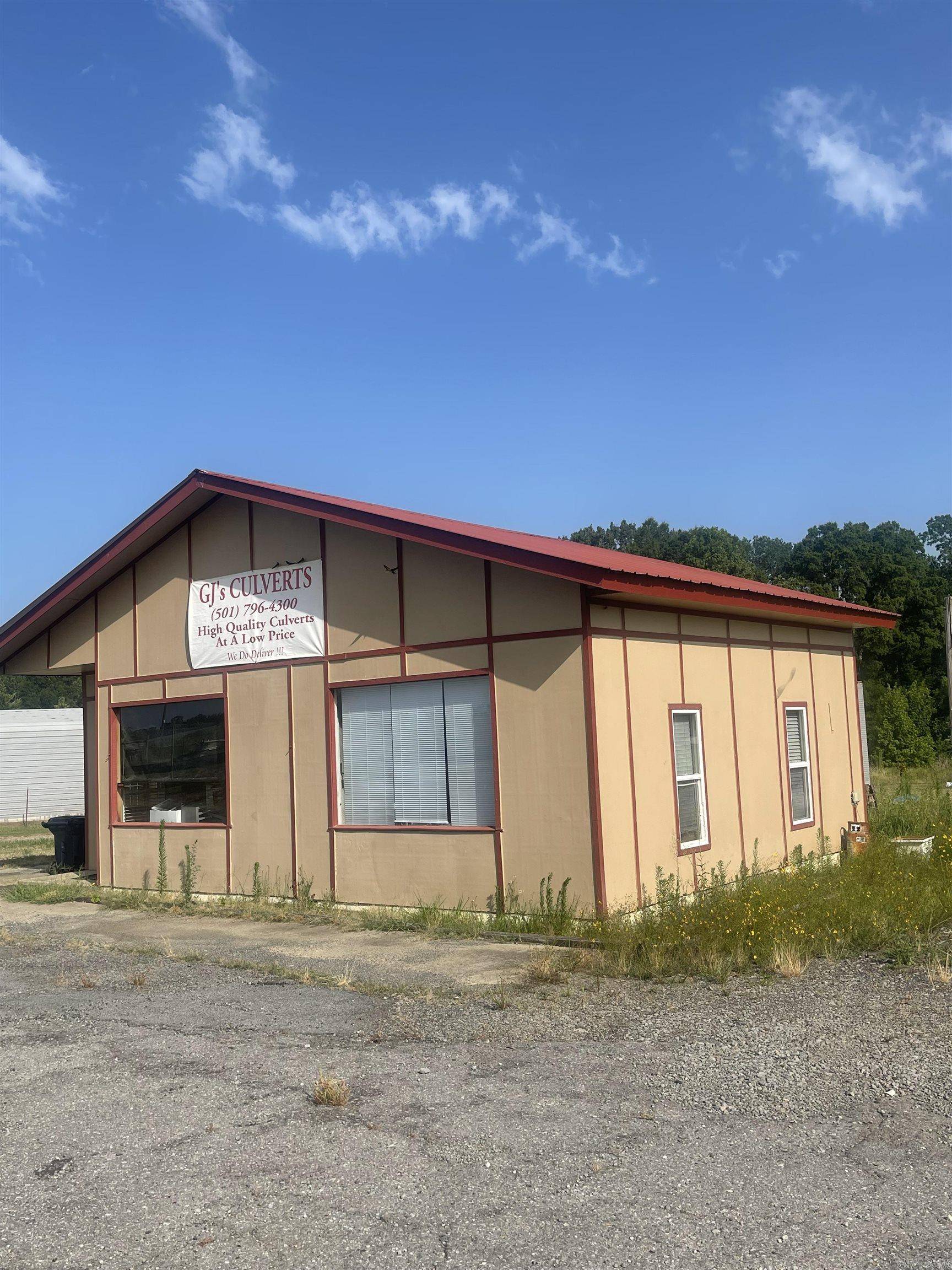 Vilonia, AR 72173,1687 Highway 64 East