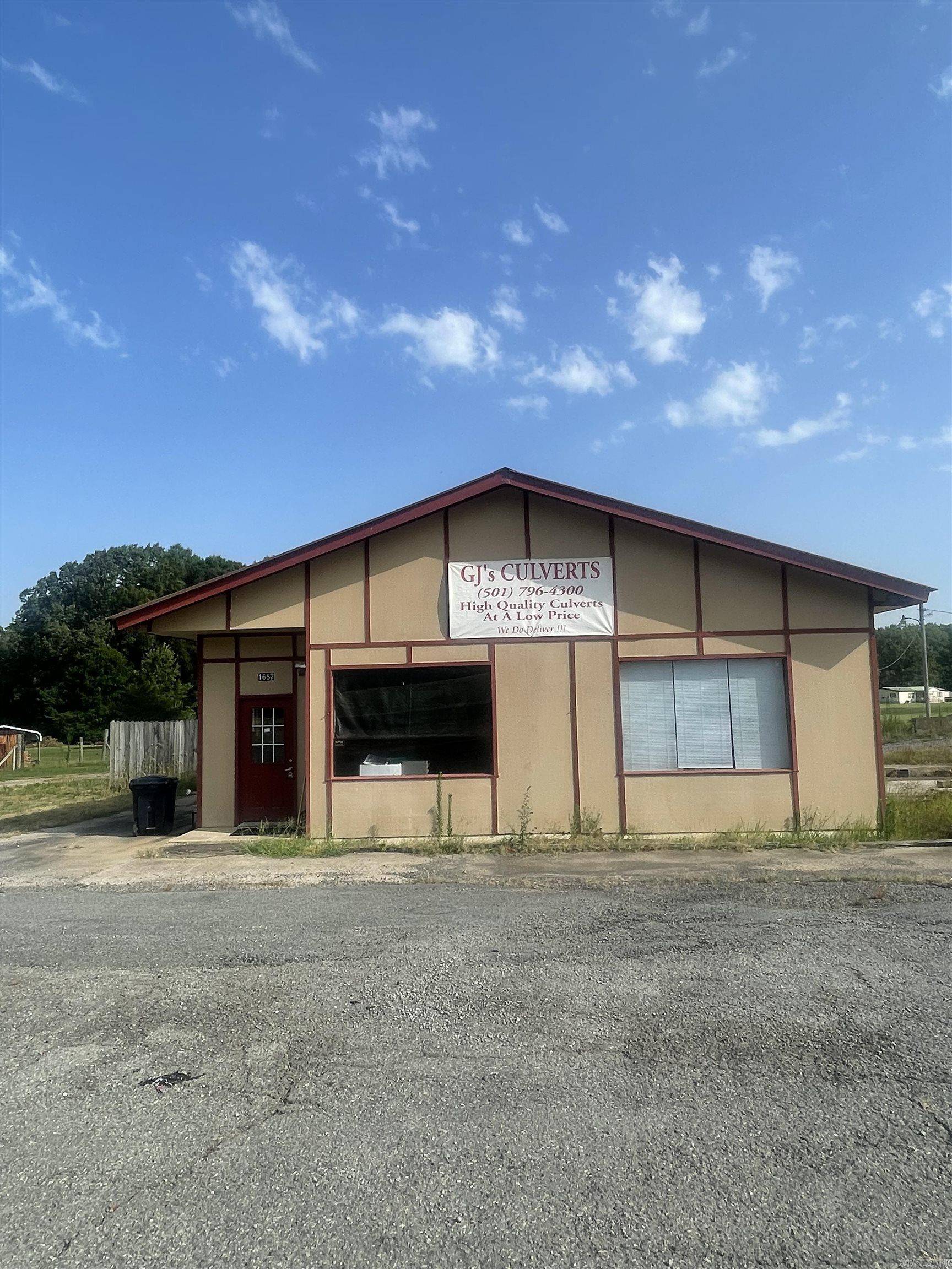 Vilonia, AR 72173,1687 Highway 64 East