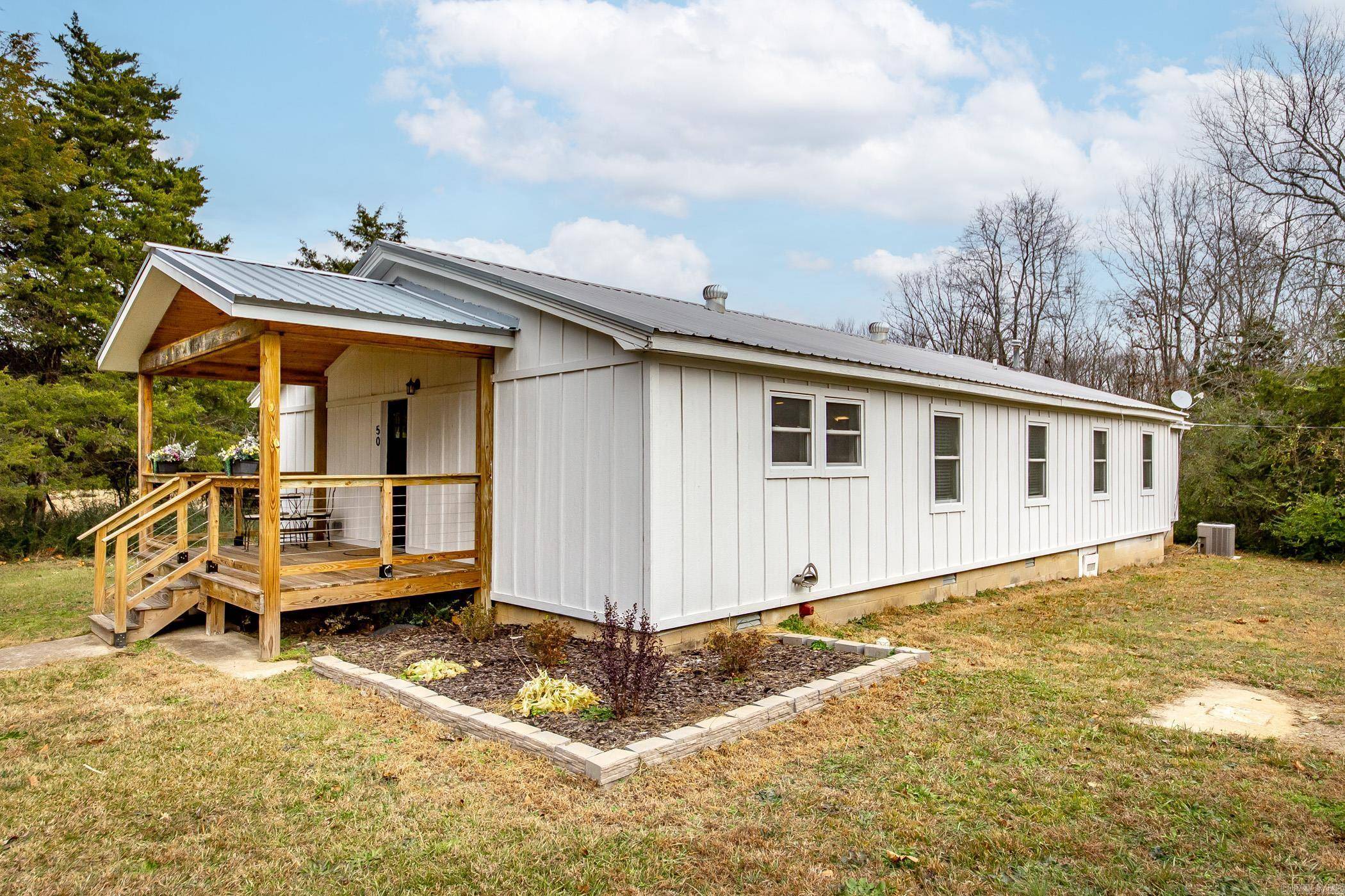 Tumbling Shoals, AR 72581,50 Persimmon Lane