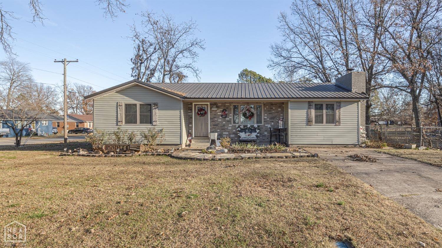 Hoxie, AR 72433,Address not disclosed