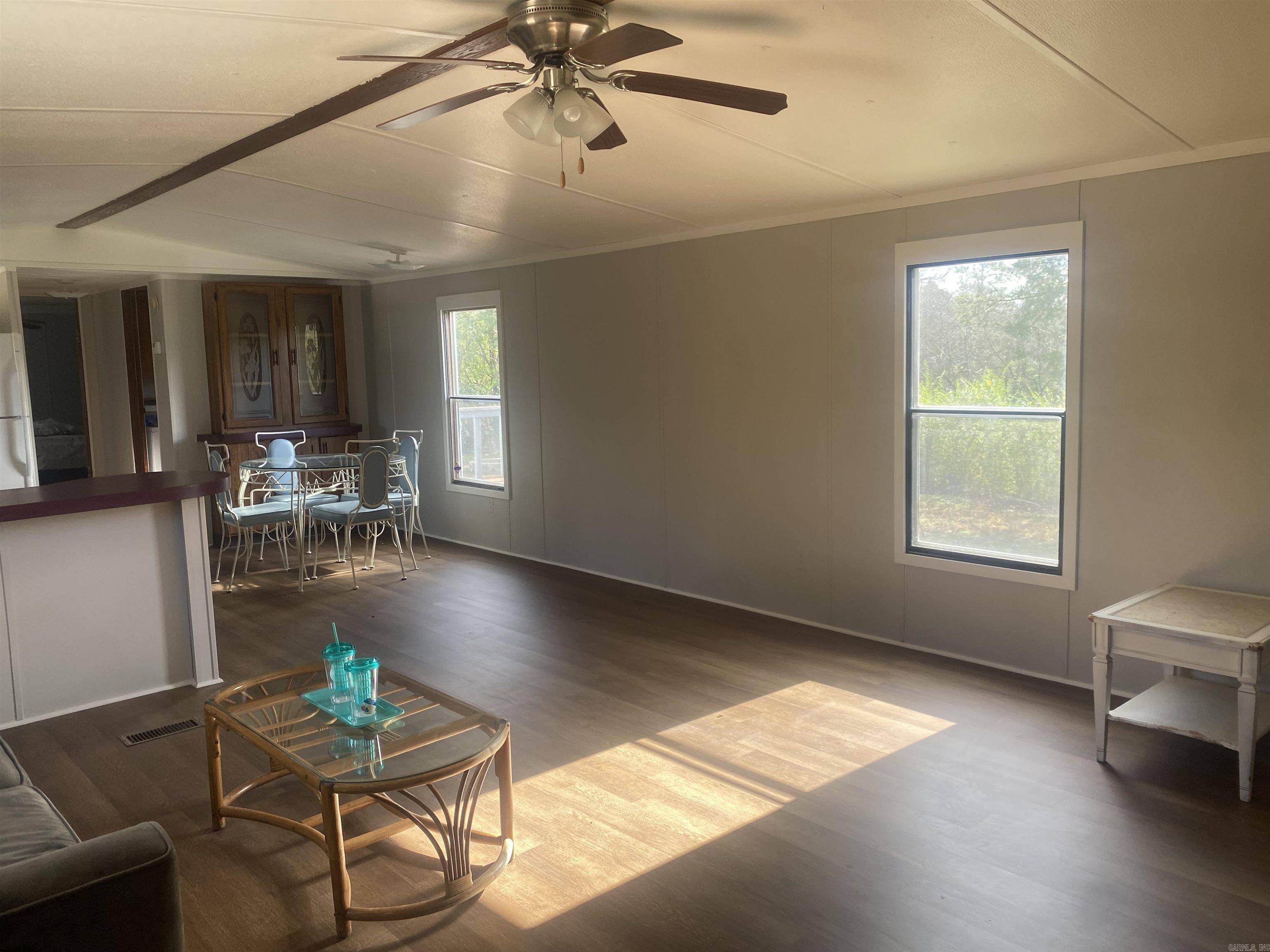 Story, AR 71970,37 Mockingbird Lane