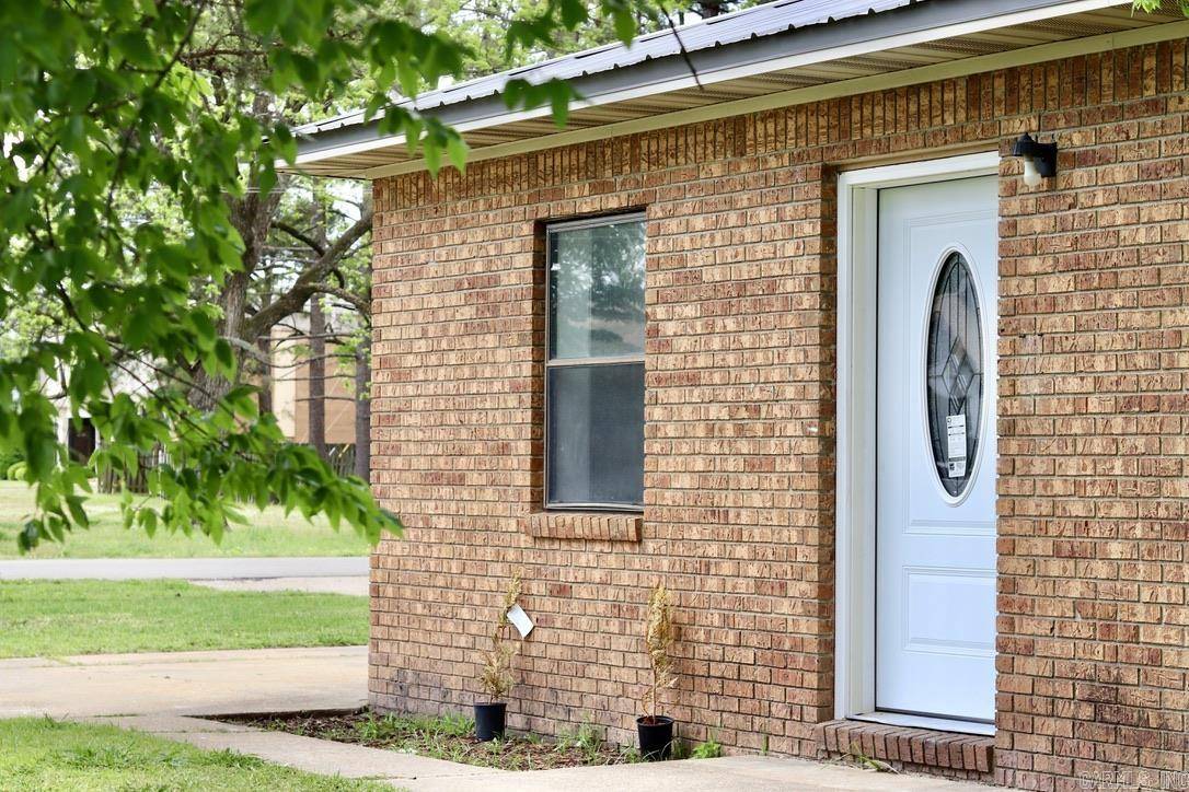 Walnut Ridge, AR 72476,202 W Hazel St