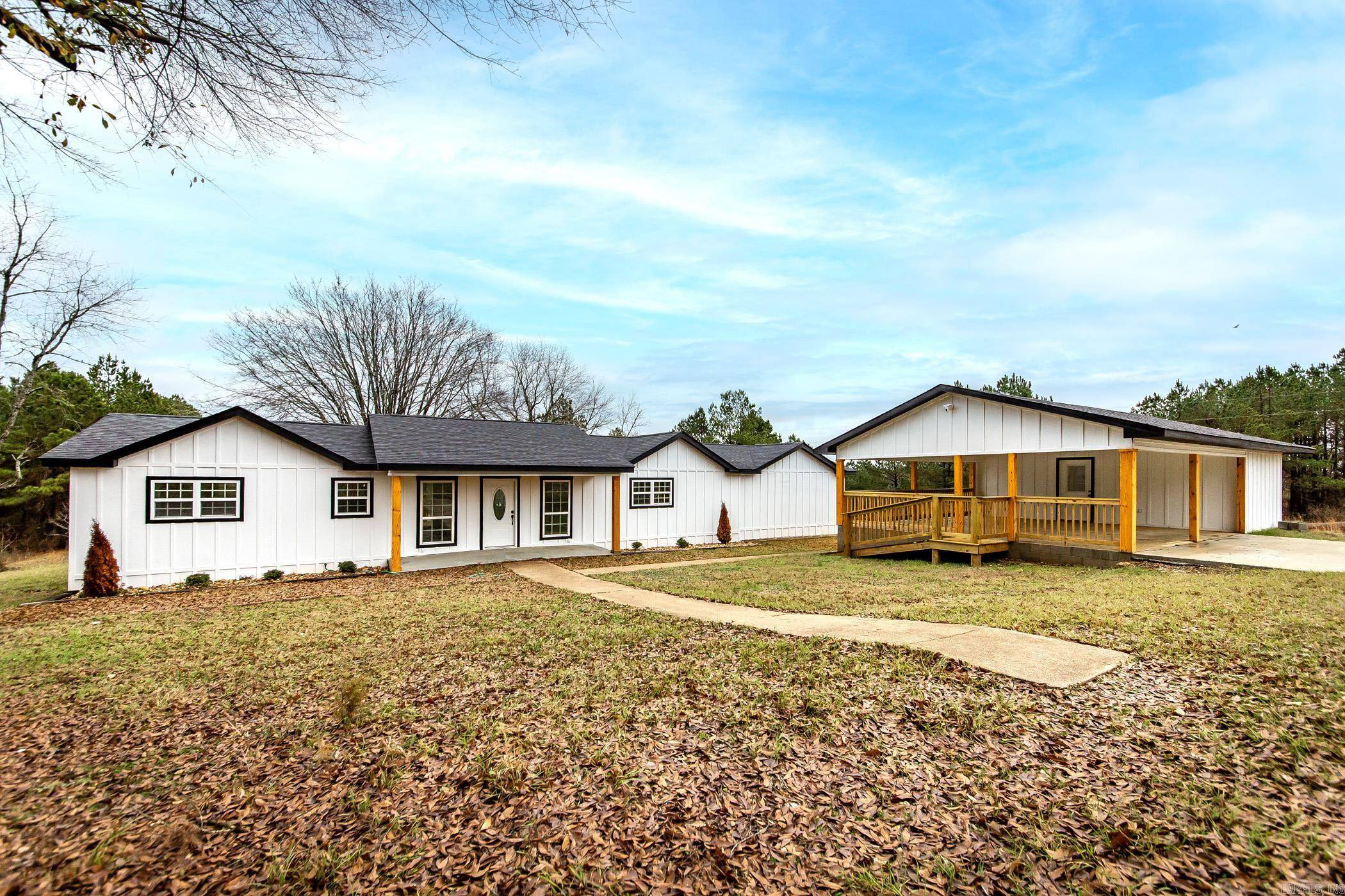 Arkadelphia, AR 71923,1852 Shiloh Drive