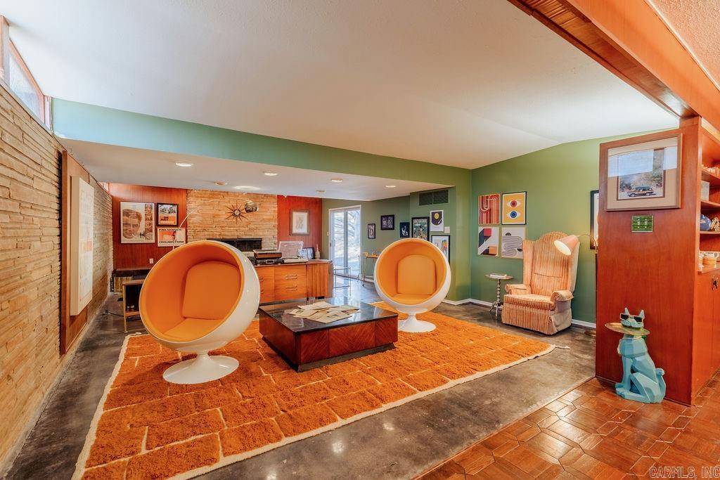 Heber Springs, AR 72543,207 N 9th Street