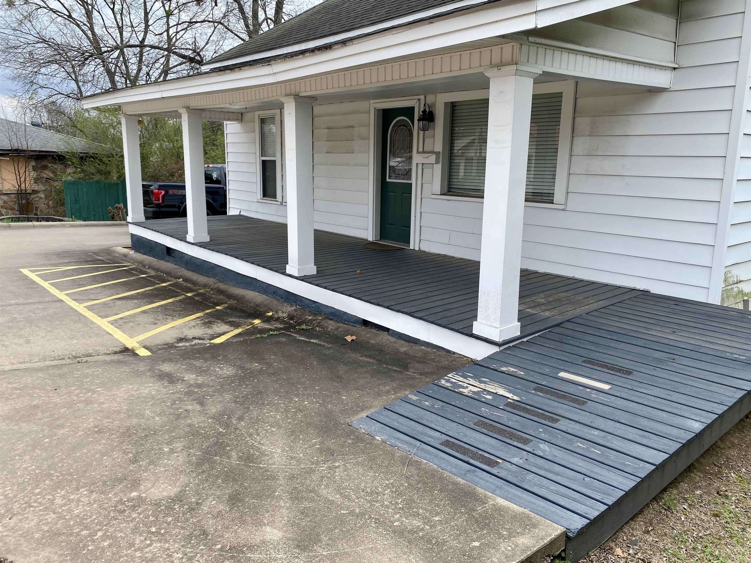 Clarksville, AR 72830,1301 W Main Street