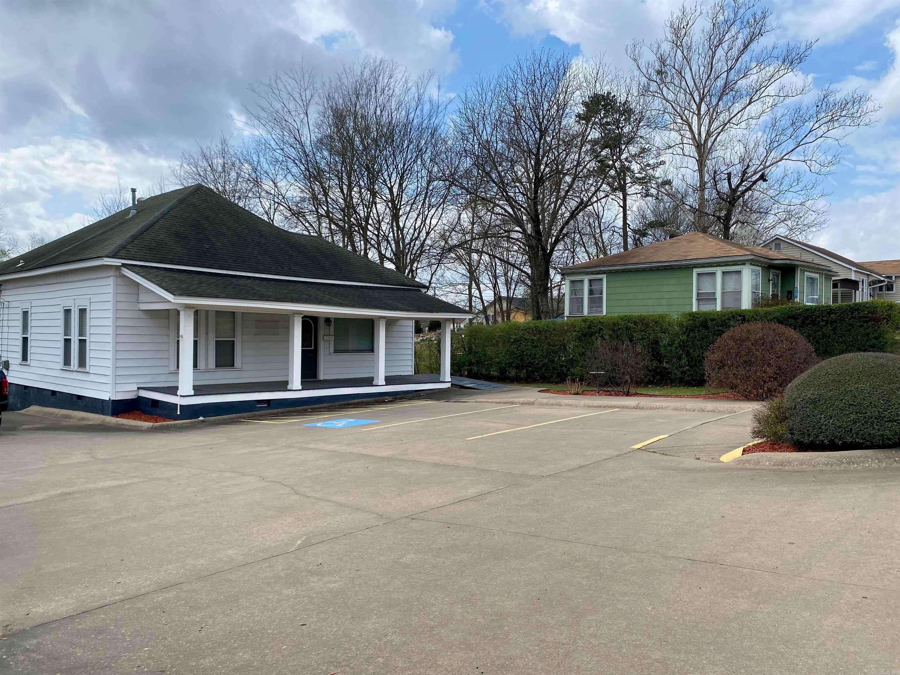 Clarksville, AR 72830,1301 W Main Street
