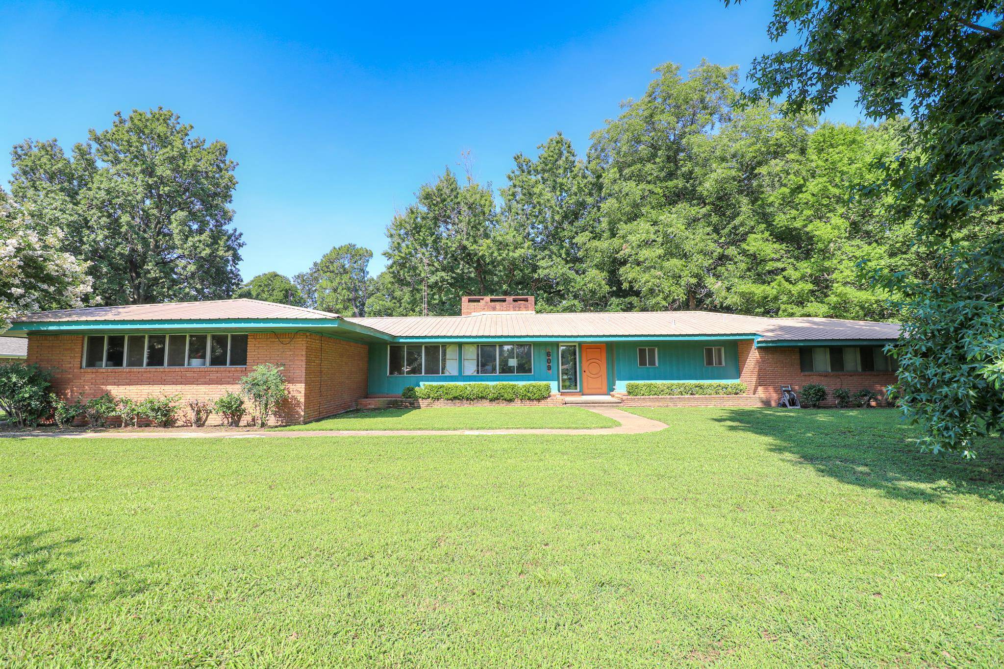Trumann, AR 72472,609 Hwy 463