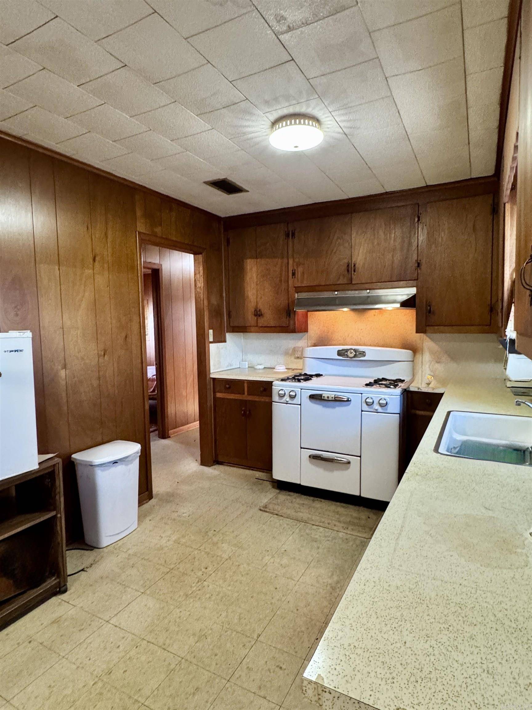 Dumas, AR 71639,1426 Highway 54
