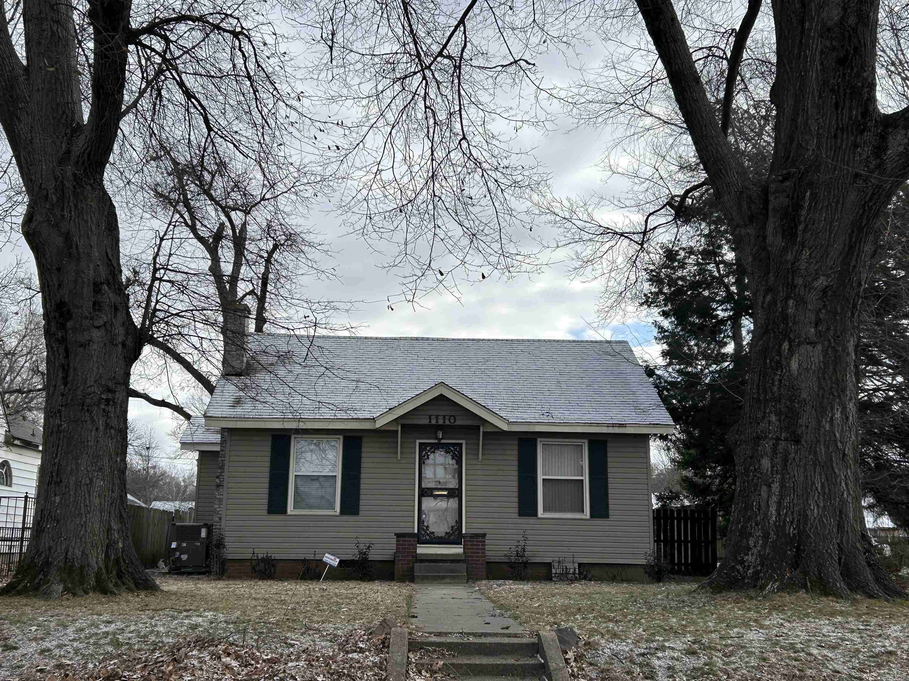 Forrest City, AR 72335,1110 N Division St