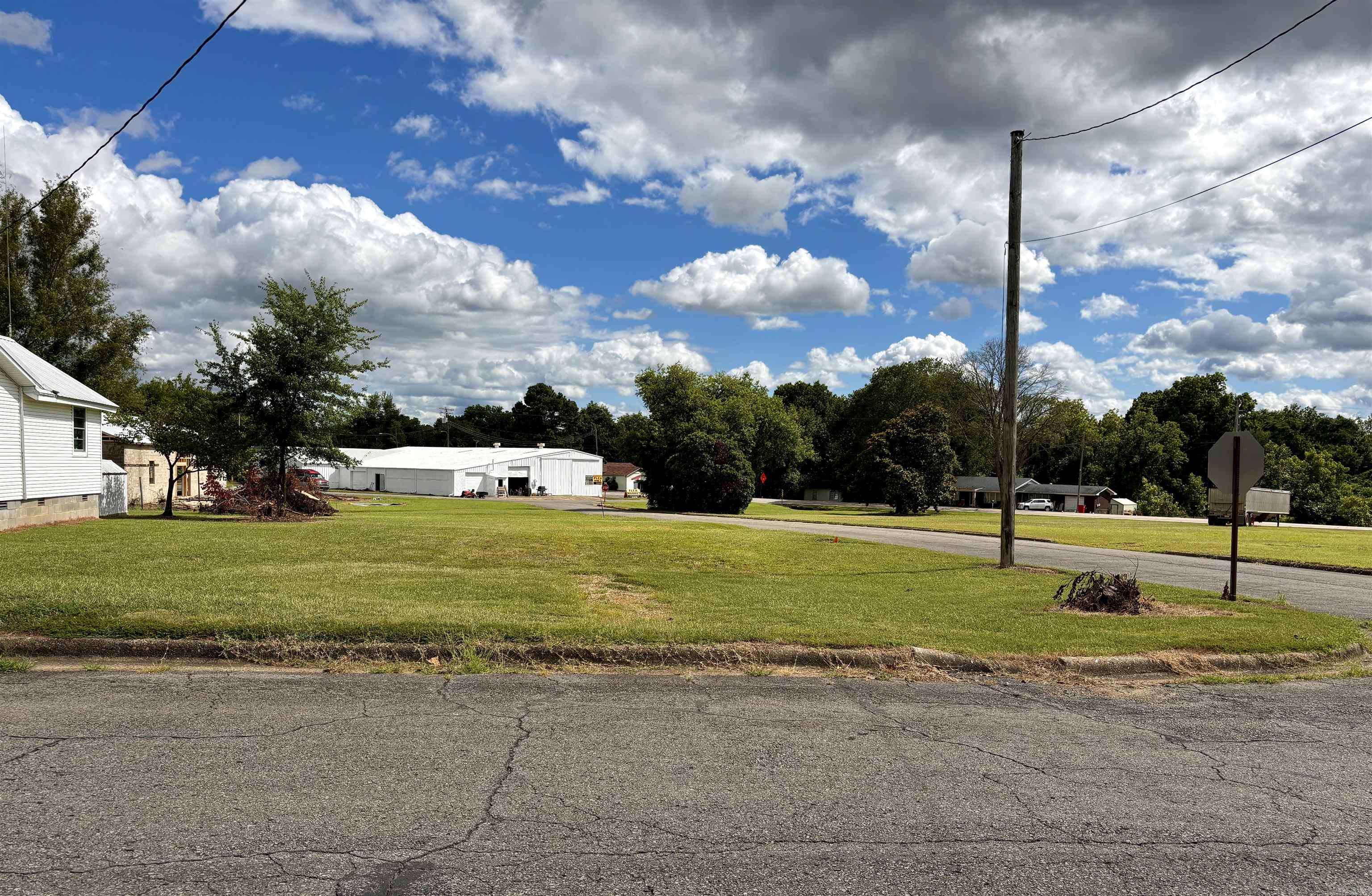 Morrilton, AR 72110,00 Clifton Street