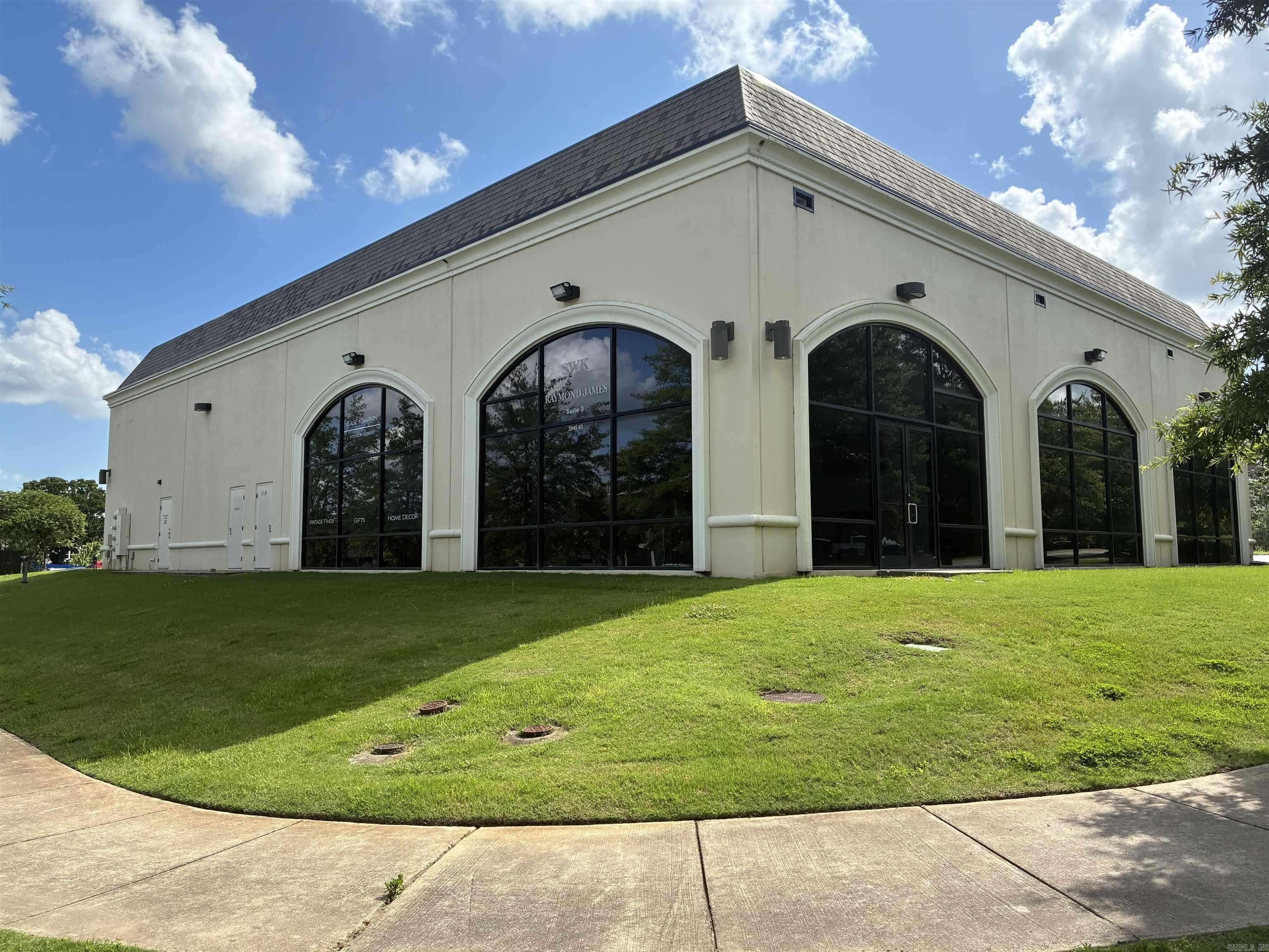Fayetteville, AR 72703,3945 N Vantage Drive