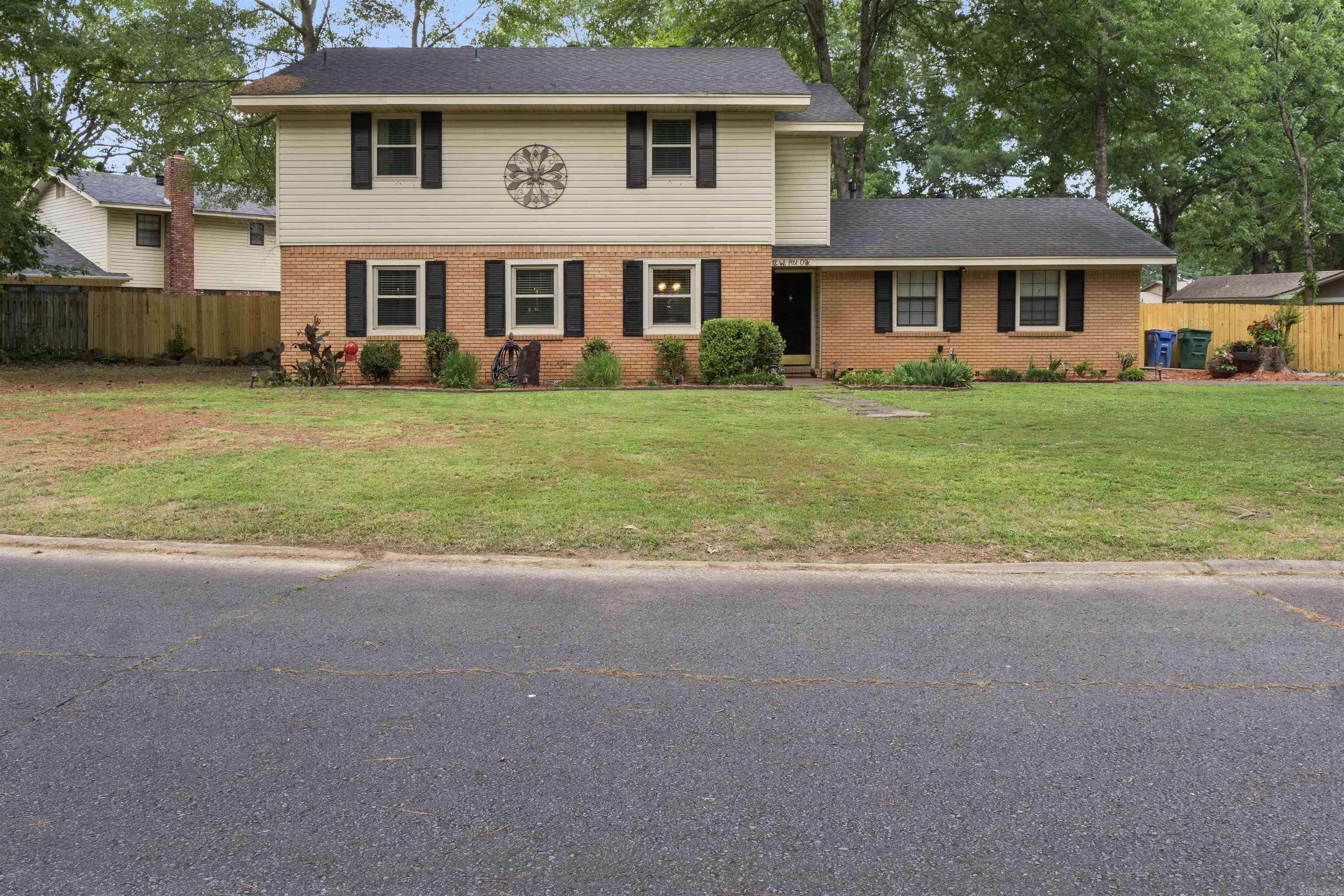 Conway, AR 72034,12 W Post Oak Drive