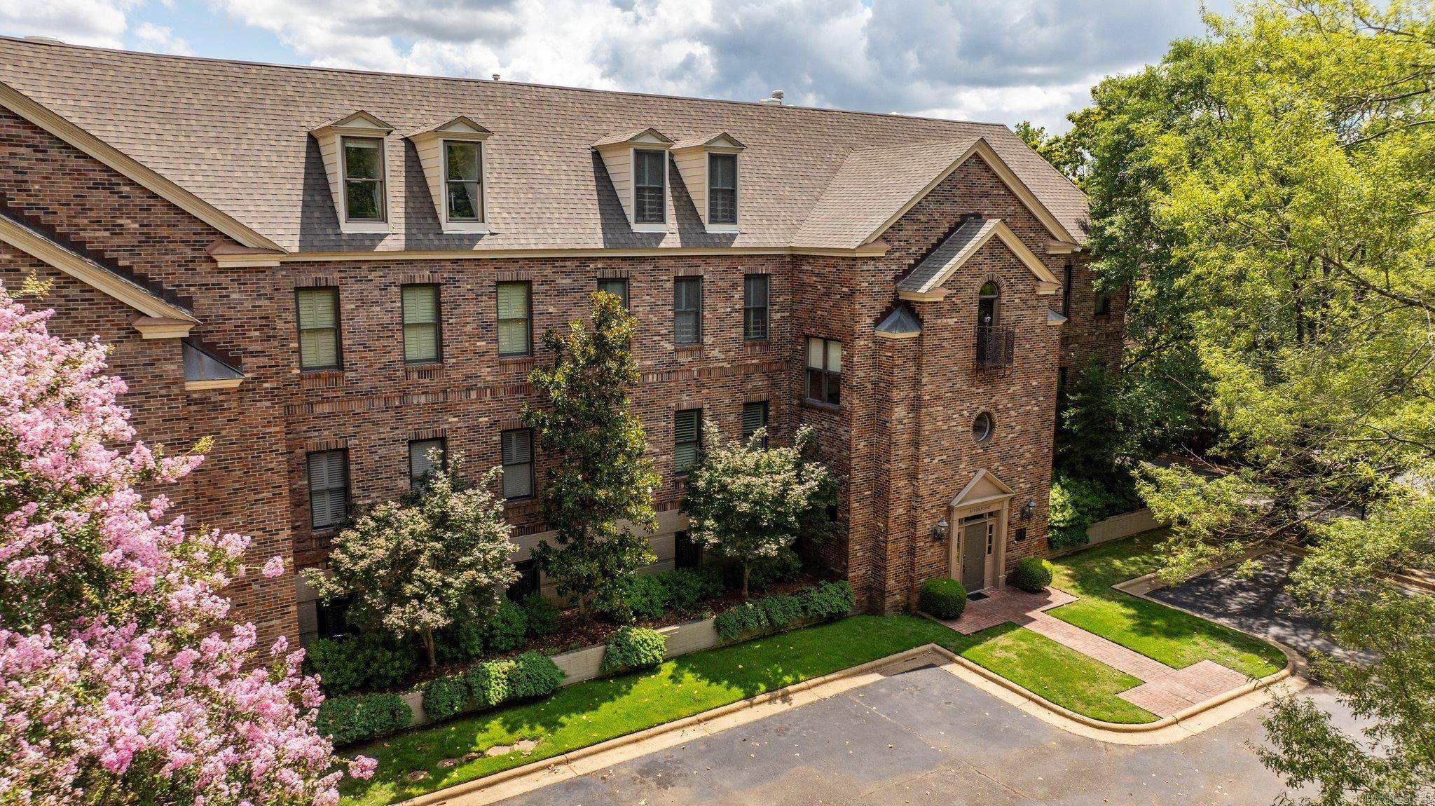 Little Rock, AR 72202,33 Riverpoint Road