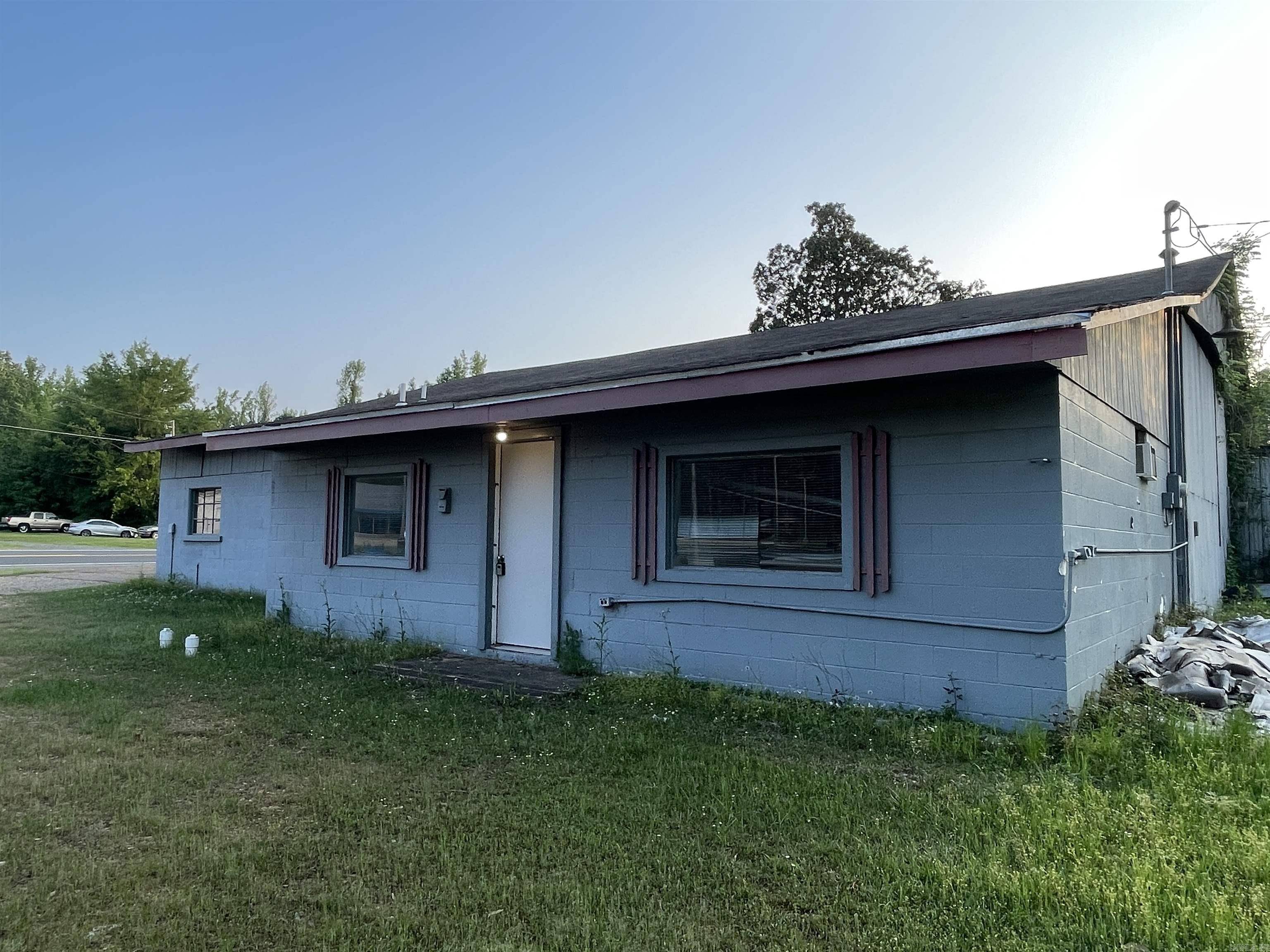 Camden, AR 71701,2000 California Ave