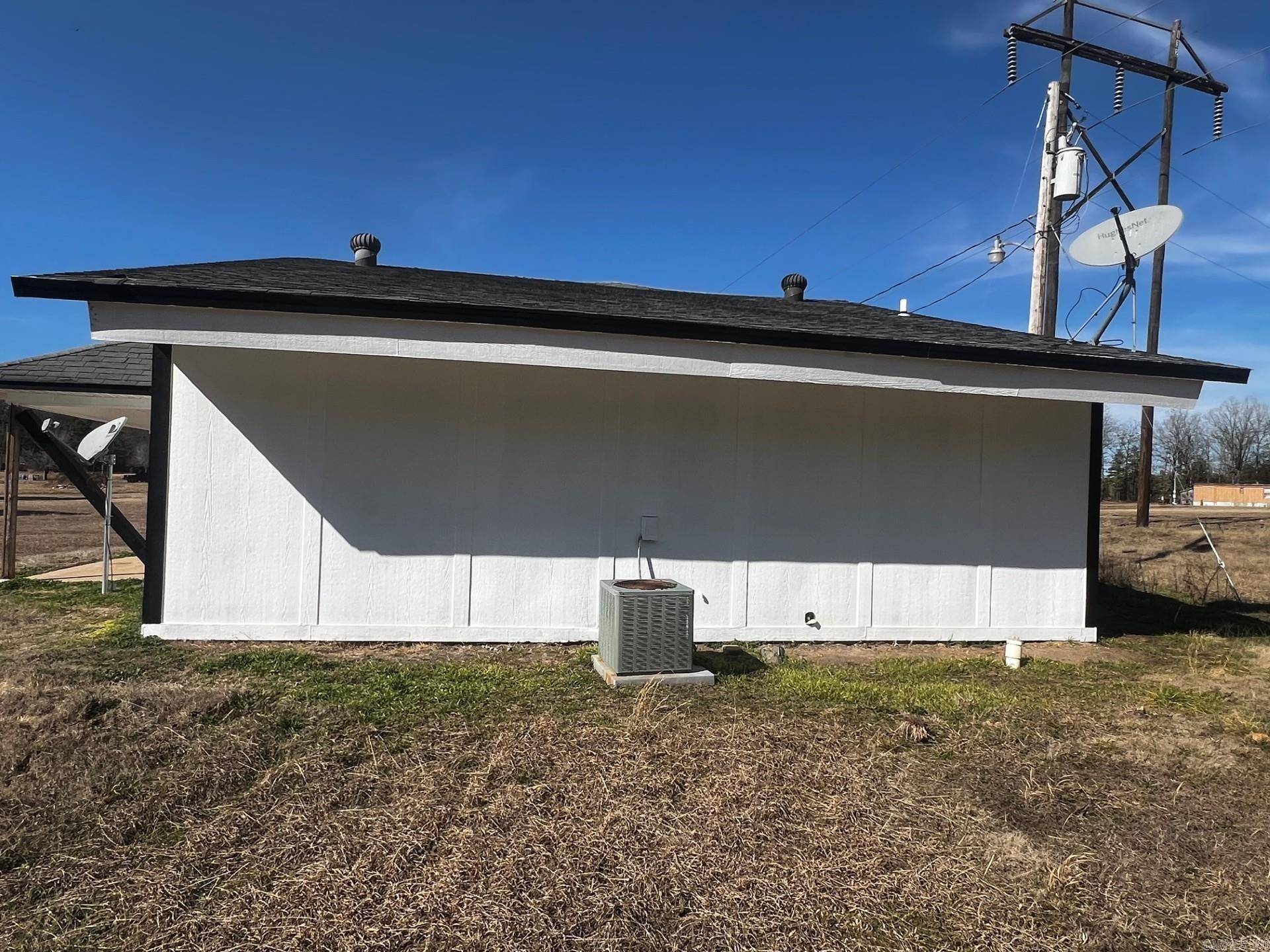 Pangburn, AR 72121,106 Mountain Home Road