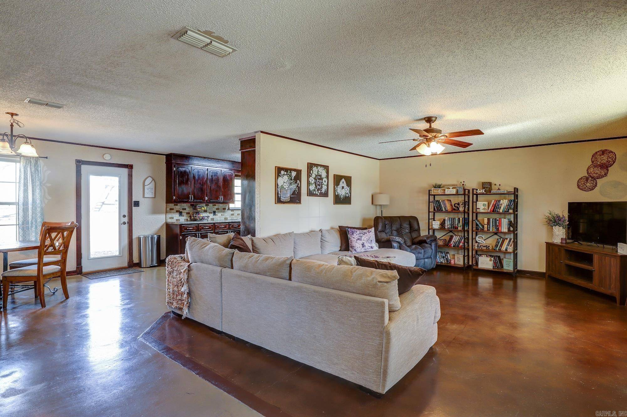 Texarkana, AR 71854,909 Miller County 18