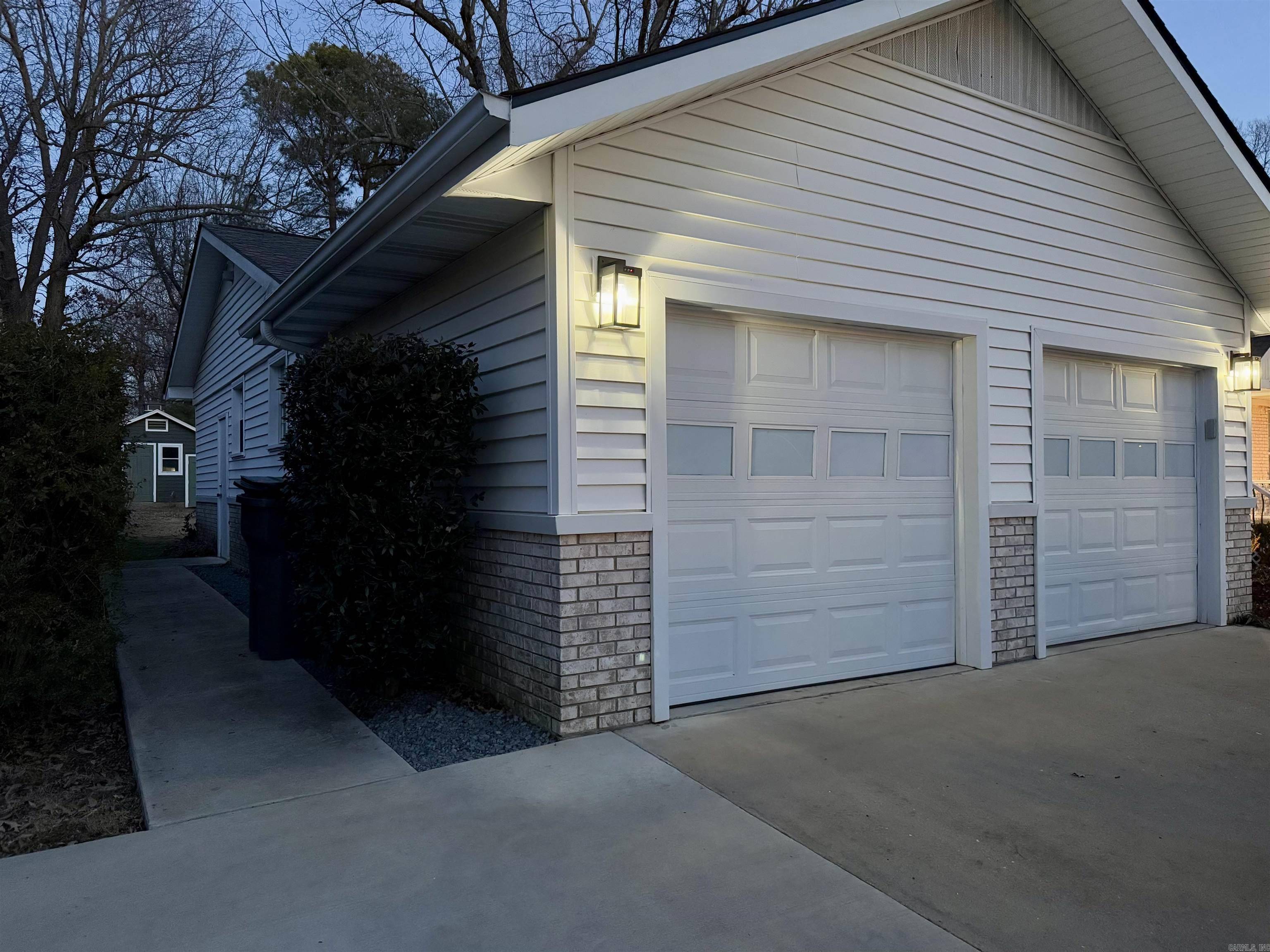 Paragould, AR 72450,707 Spencer Drive