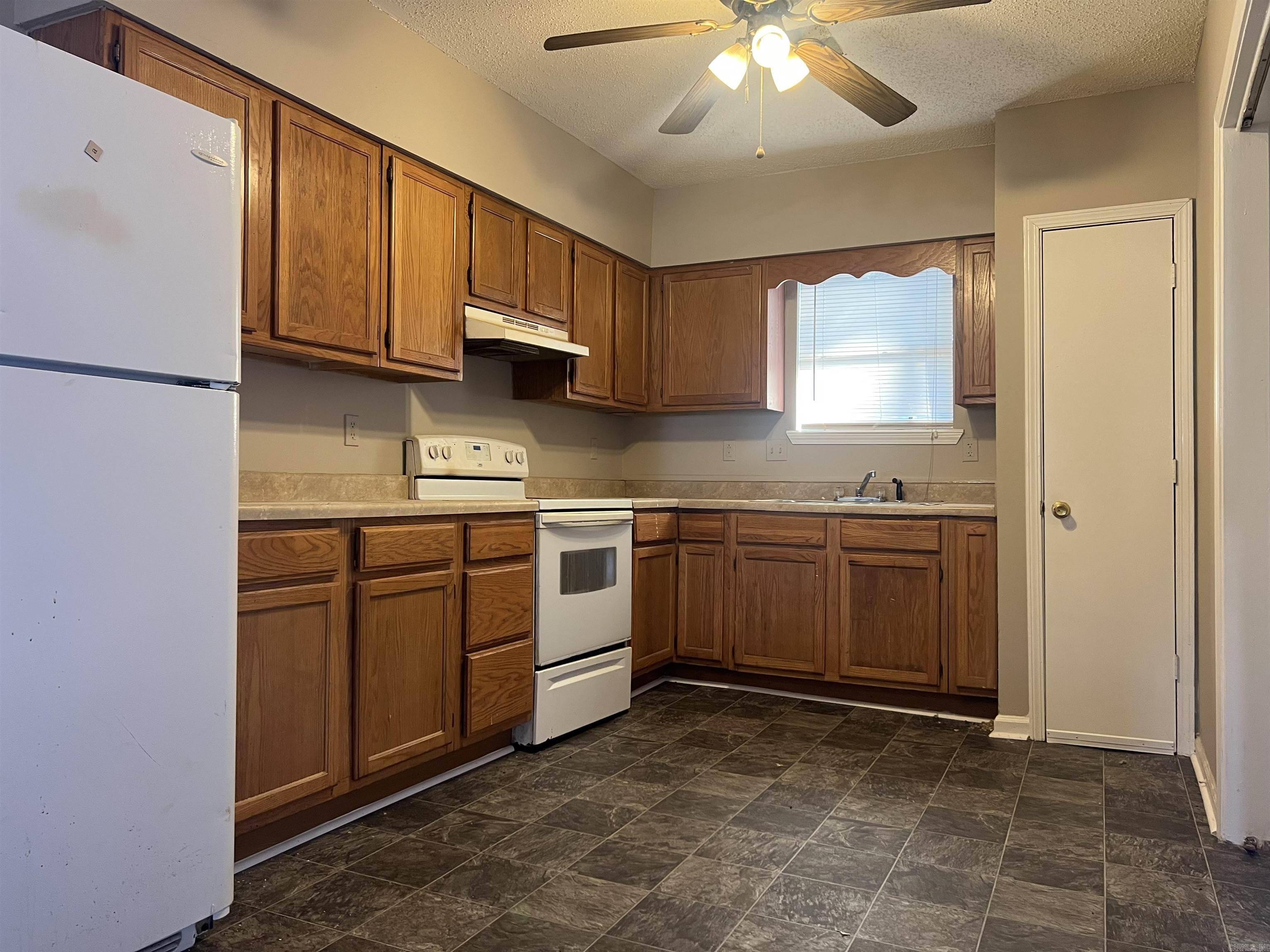 Little Rock, AR 72204,3221 Longcoy Street