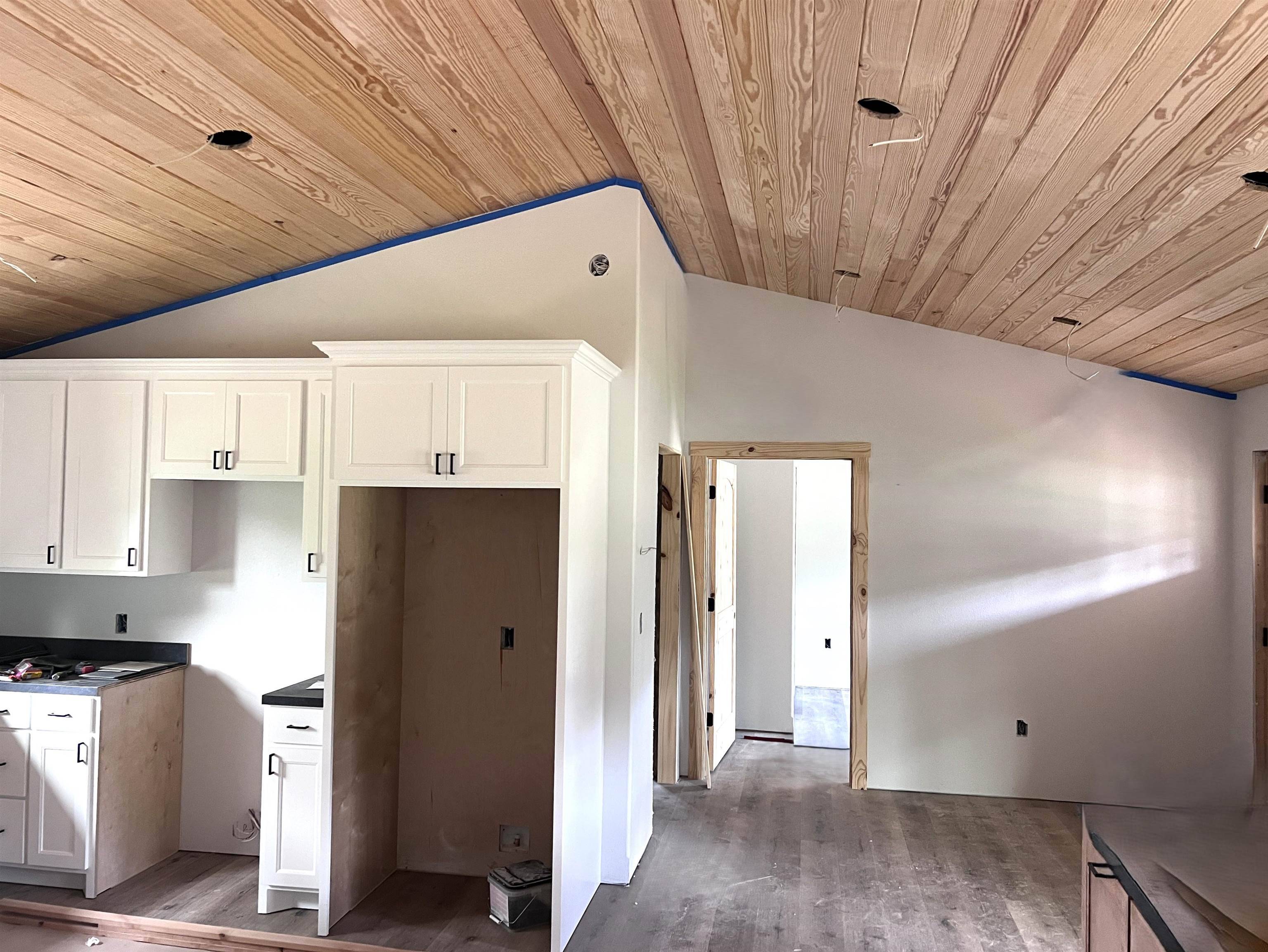 Mountain View, AR 72560,605 Frances Cove