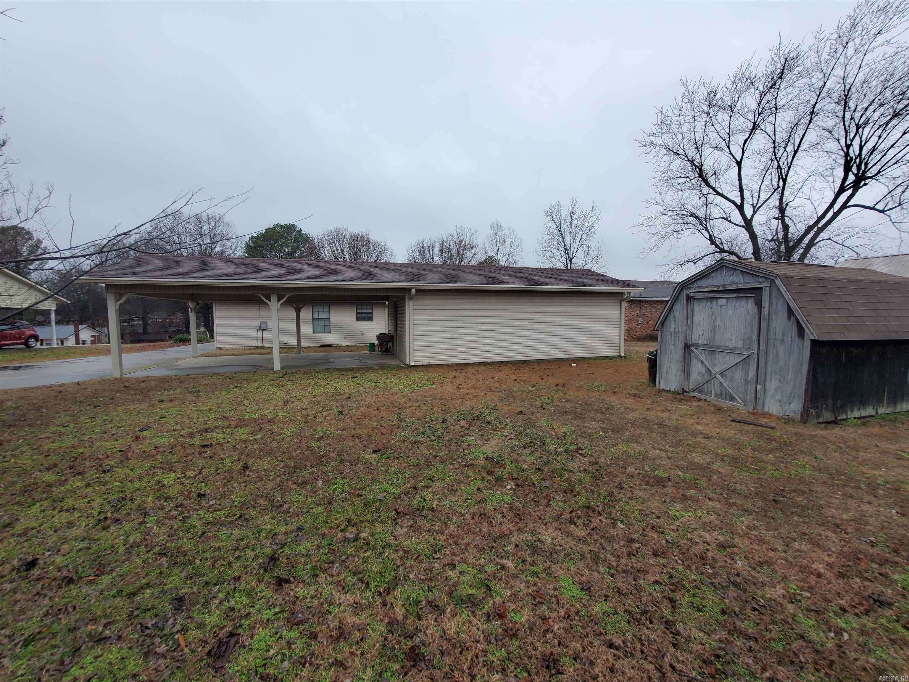 Piggott, AR 72454,435 Ann Avenue