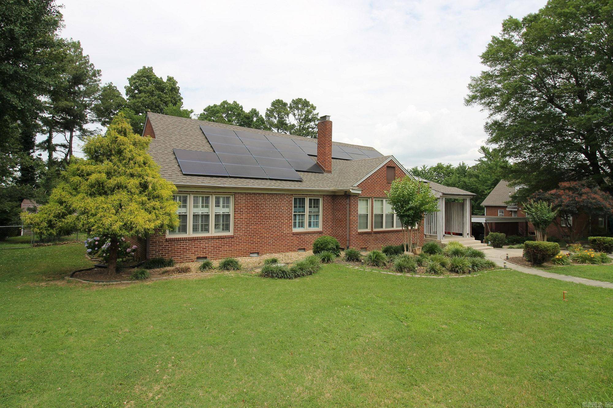 Paragould, AR 72450,1811 Countryside Lane