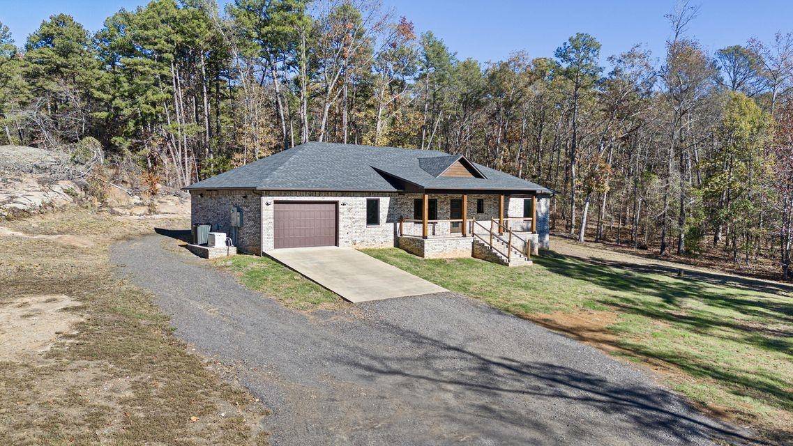 Russellville, AR 72802,70 Lake Ridge Dr