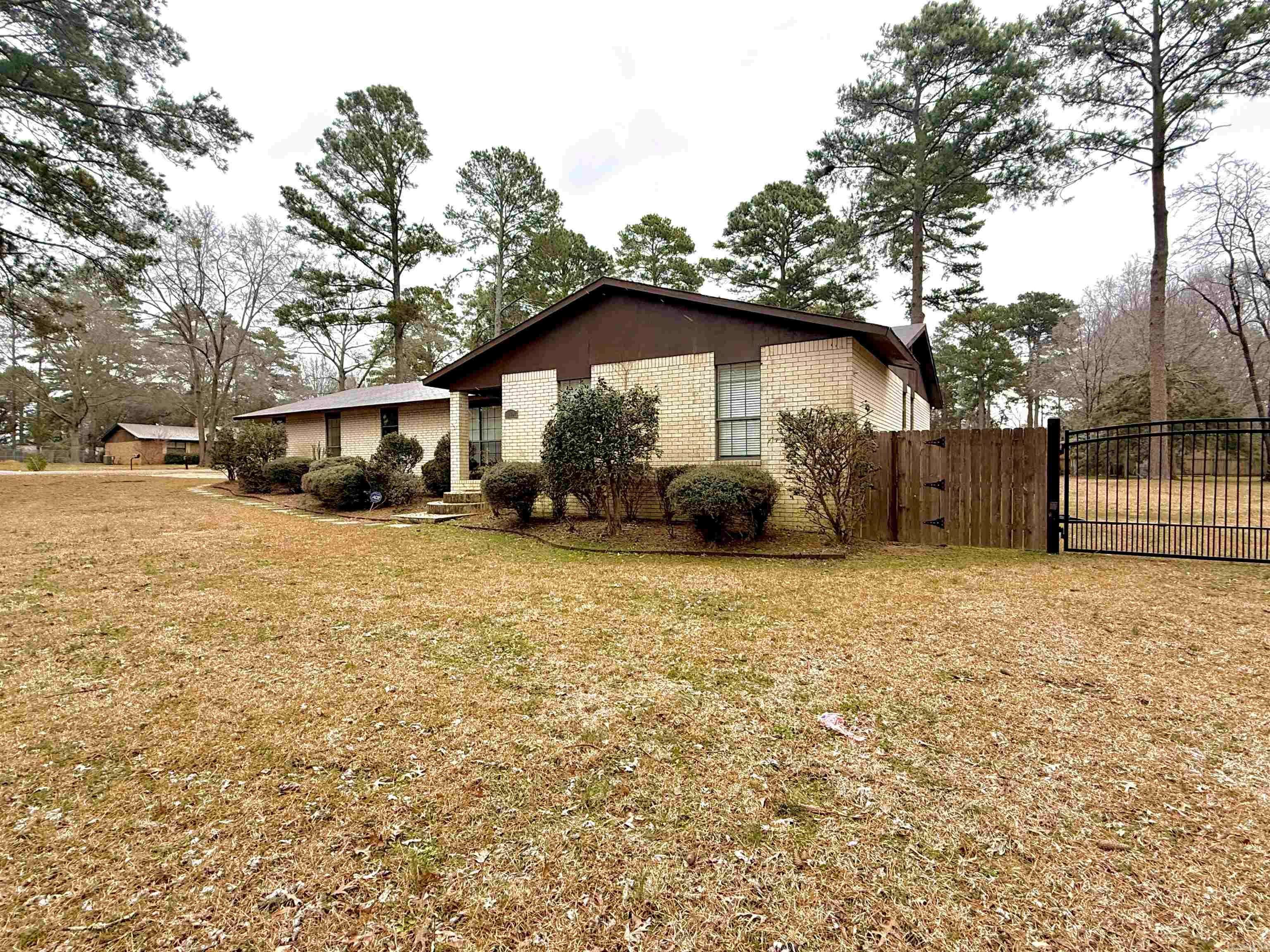 El Dorado, AR 71730,159 Ables Drive