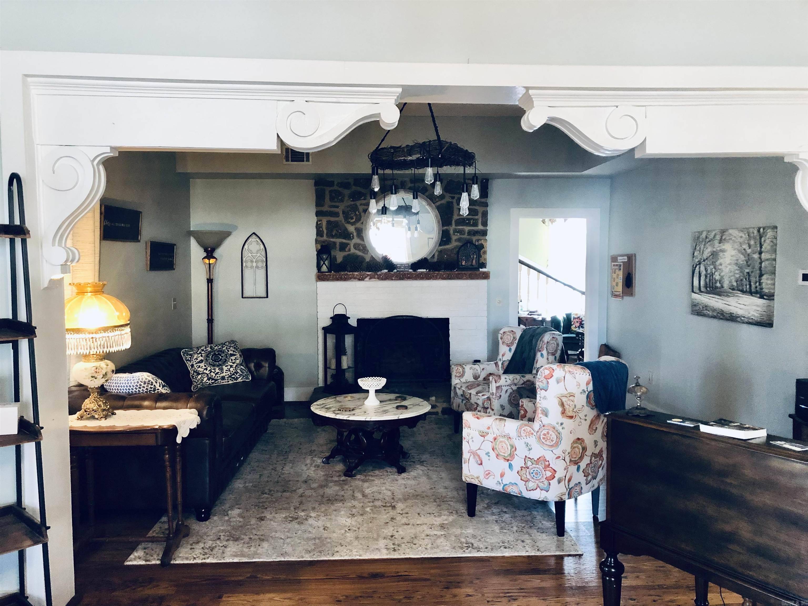 Mountain View, AR 72560,219 S Peabody Avenue