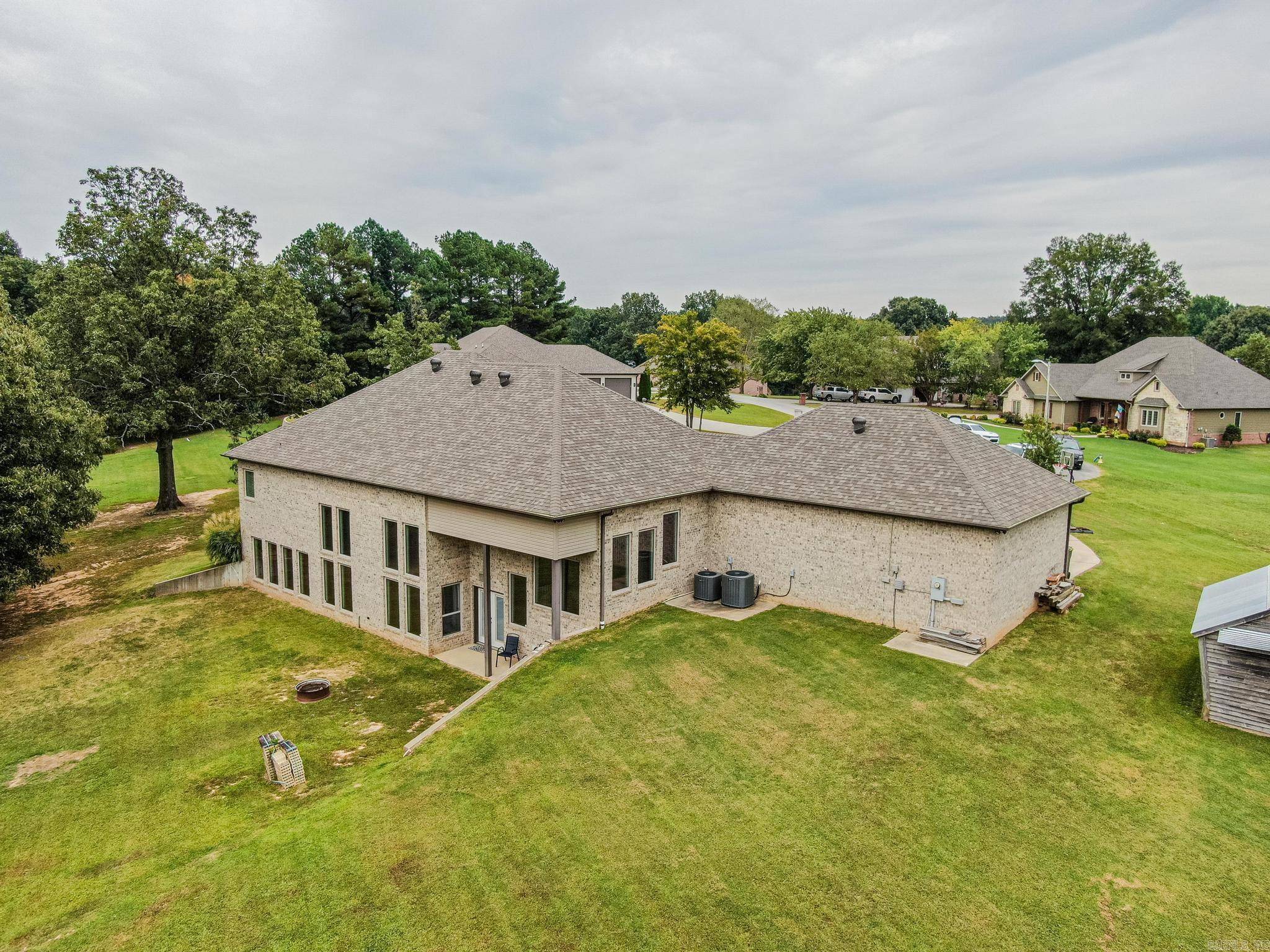Paragould, AR 72450,3316 Persimmon Ridge Rd